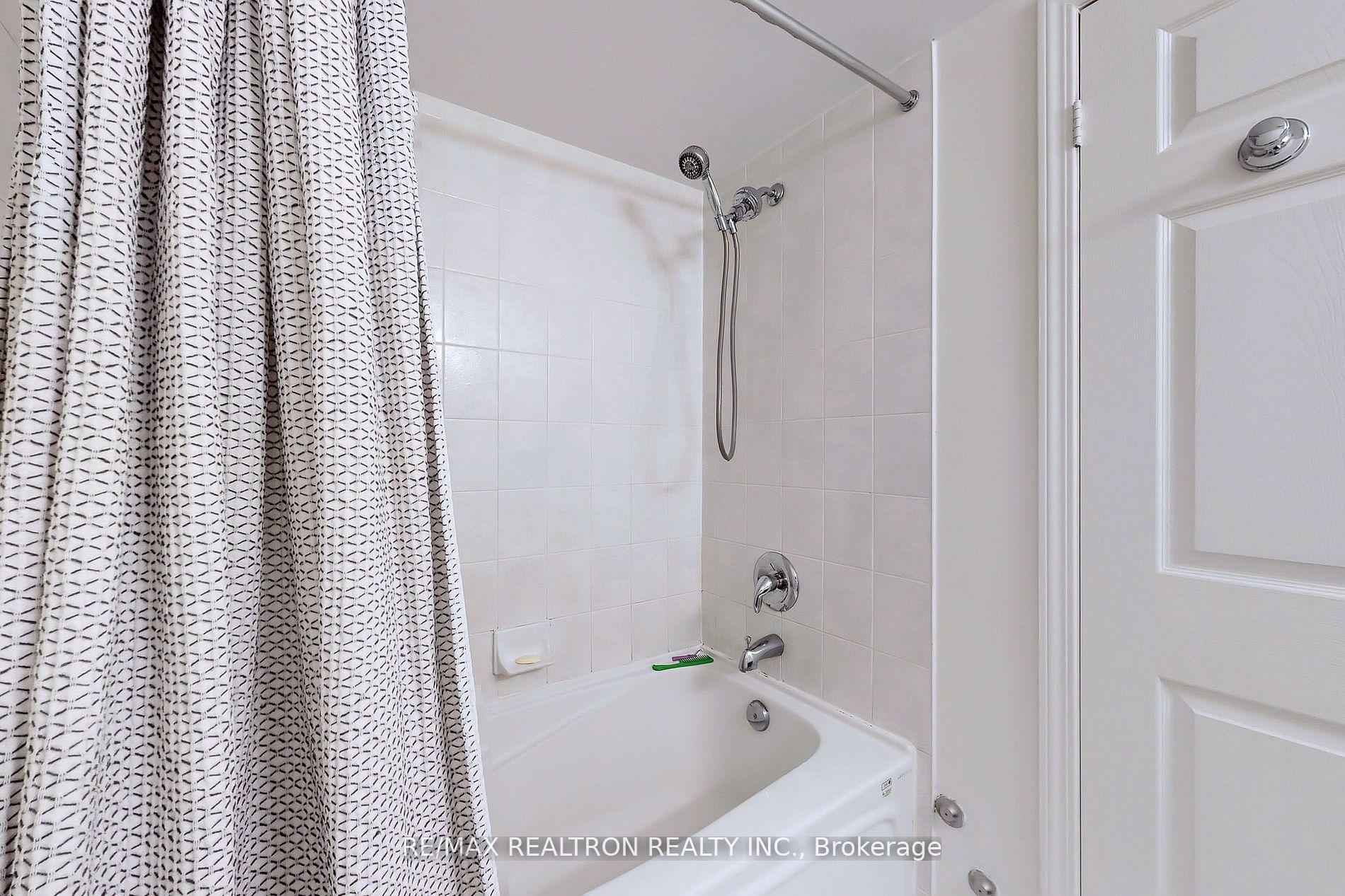 Photo 27 of Unit 2009, 7 Lorraine Drive, North York, Willowdale West — HOMEH