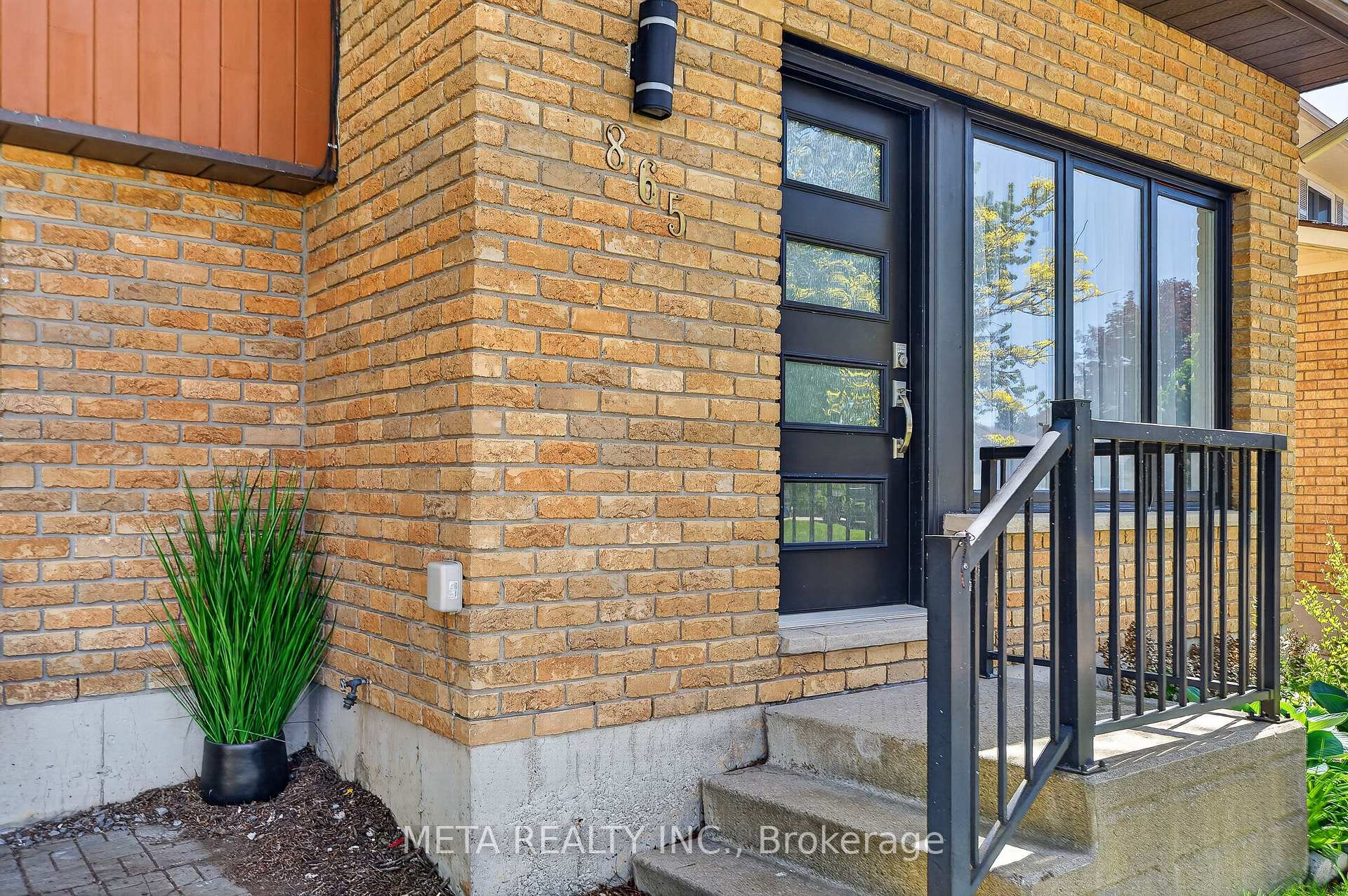 Photo 5 of 865 27th Street, Owen Sound — HOMEH