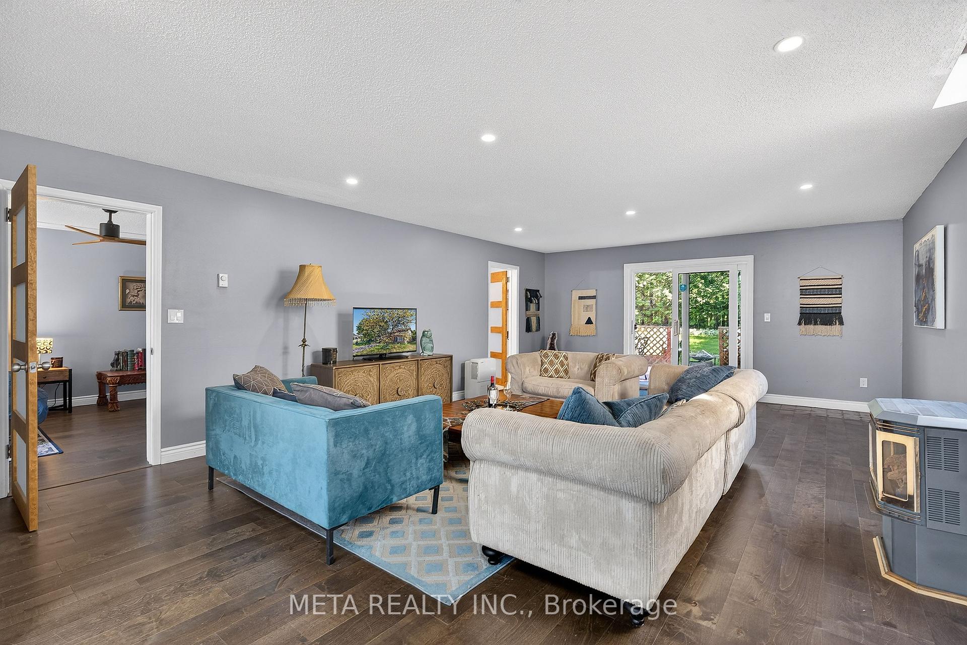 Photo 6 of 865 27th Street, Owen Sound — HOMEH