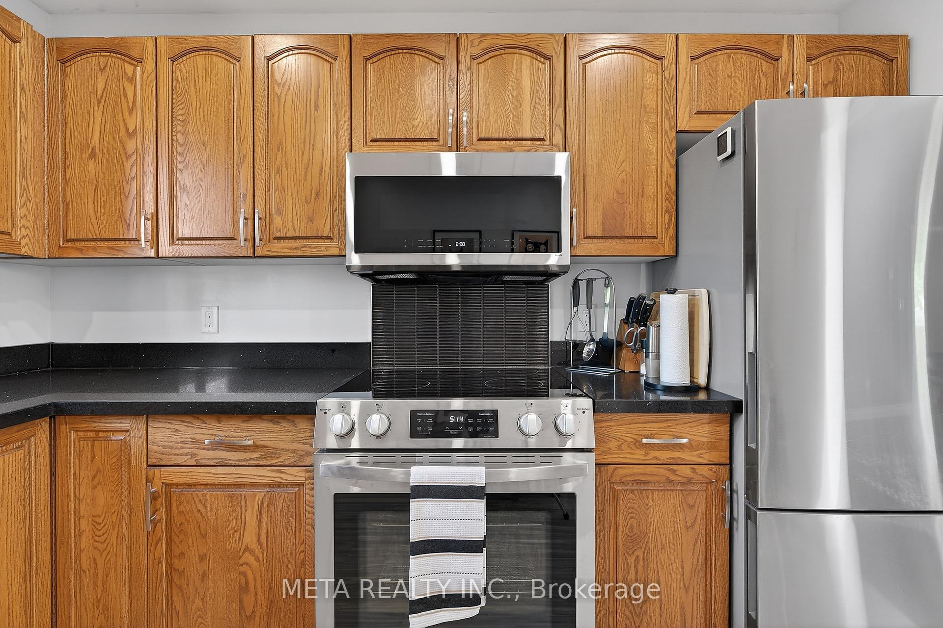 Photo 15 of 865 27th Street, Owen Sound — HOMEH