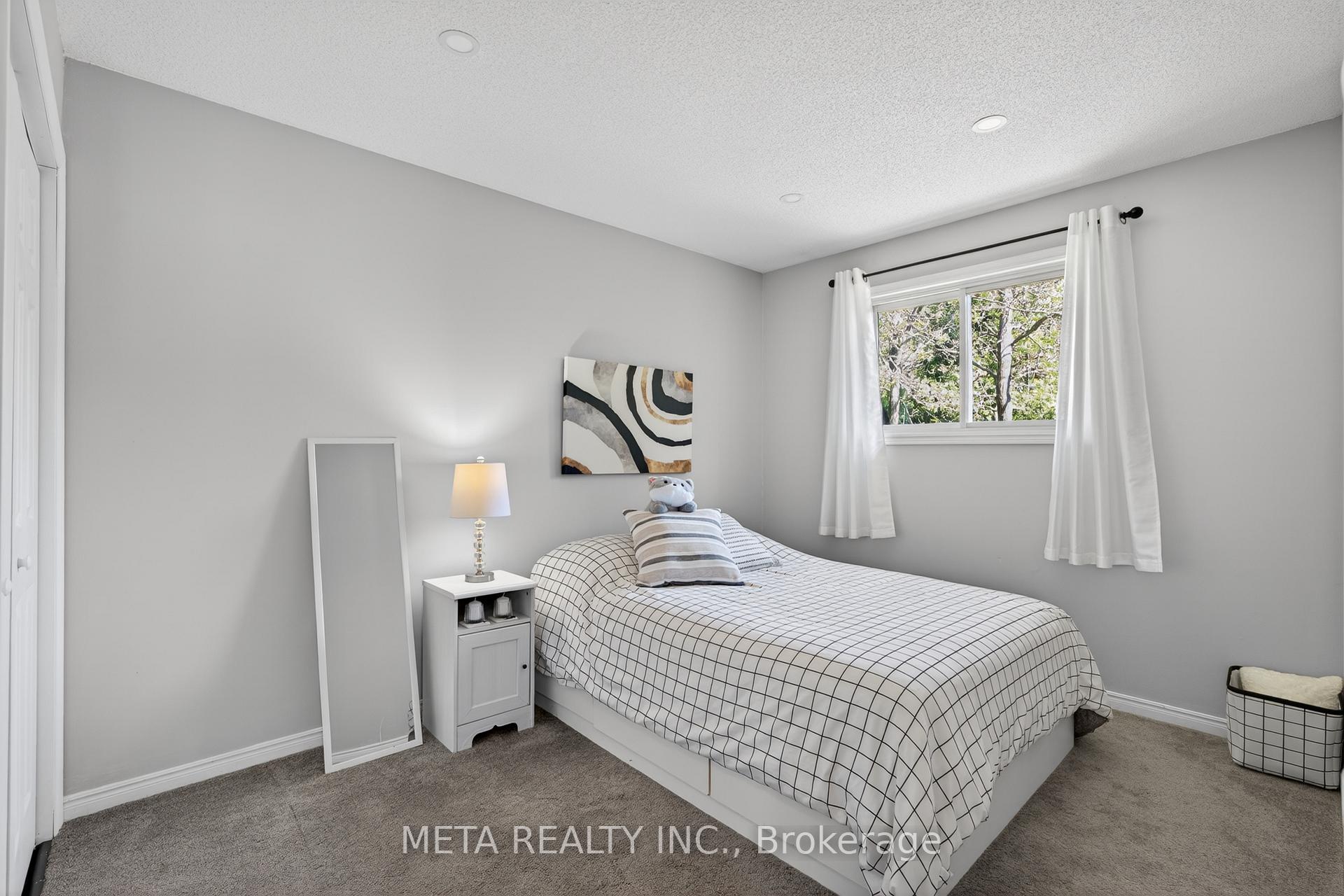 Photo 22 of 865 27th Street, Owen Sound — HOMEH