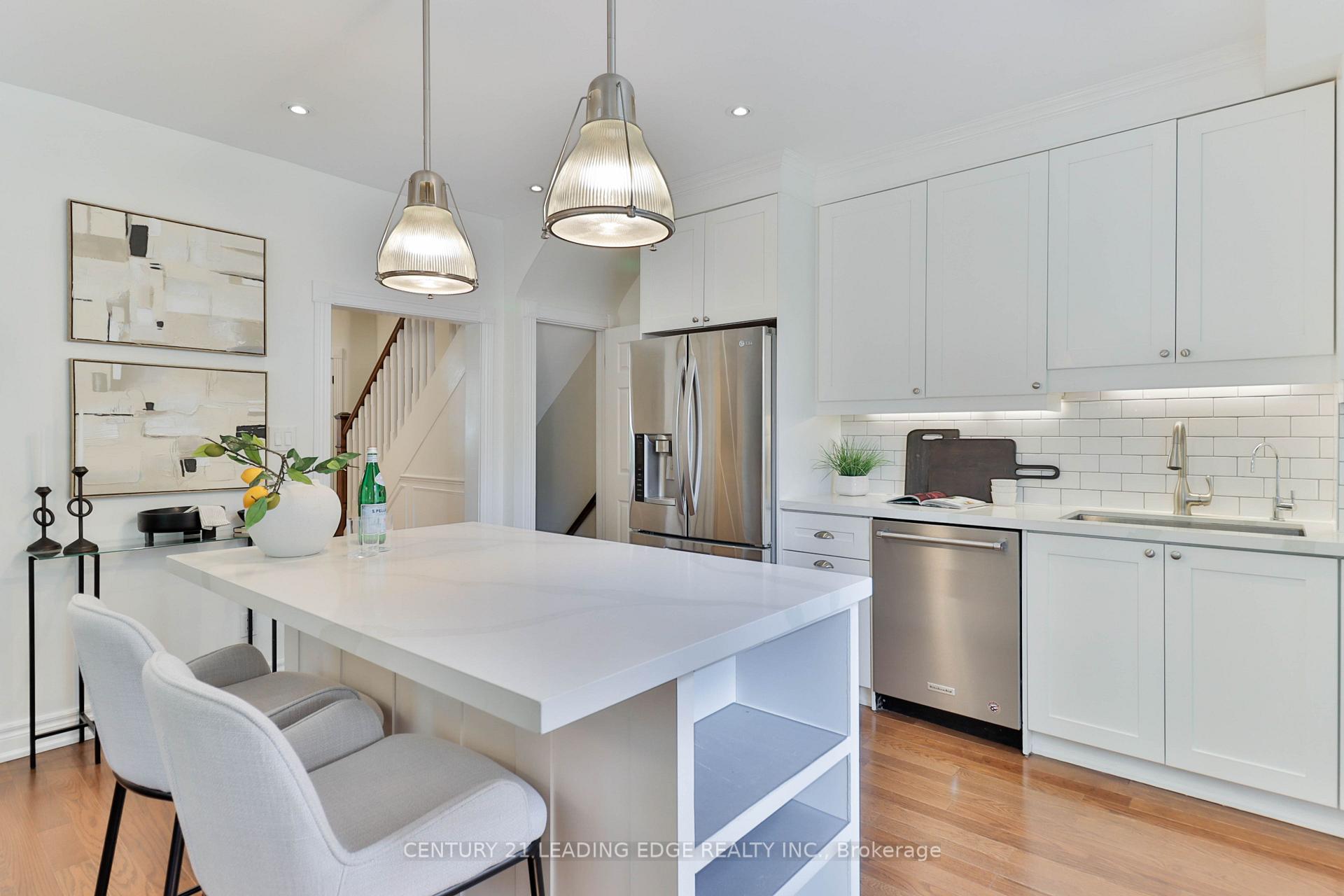 Photo 12 of 158 Parkmount Road, Toronto, Greenwood-Coxwell — HOMEH