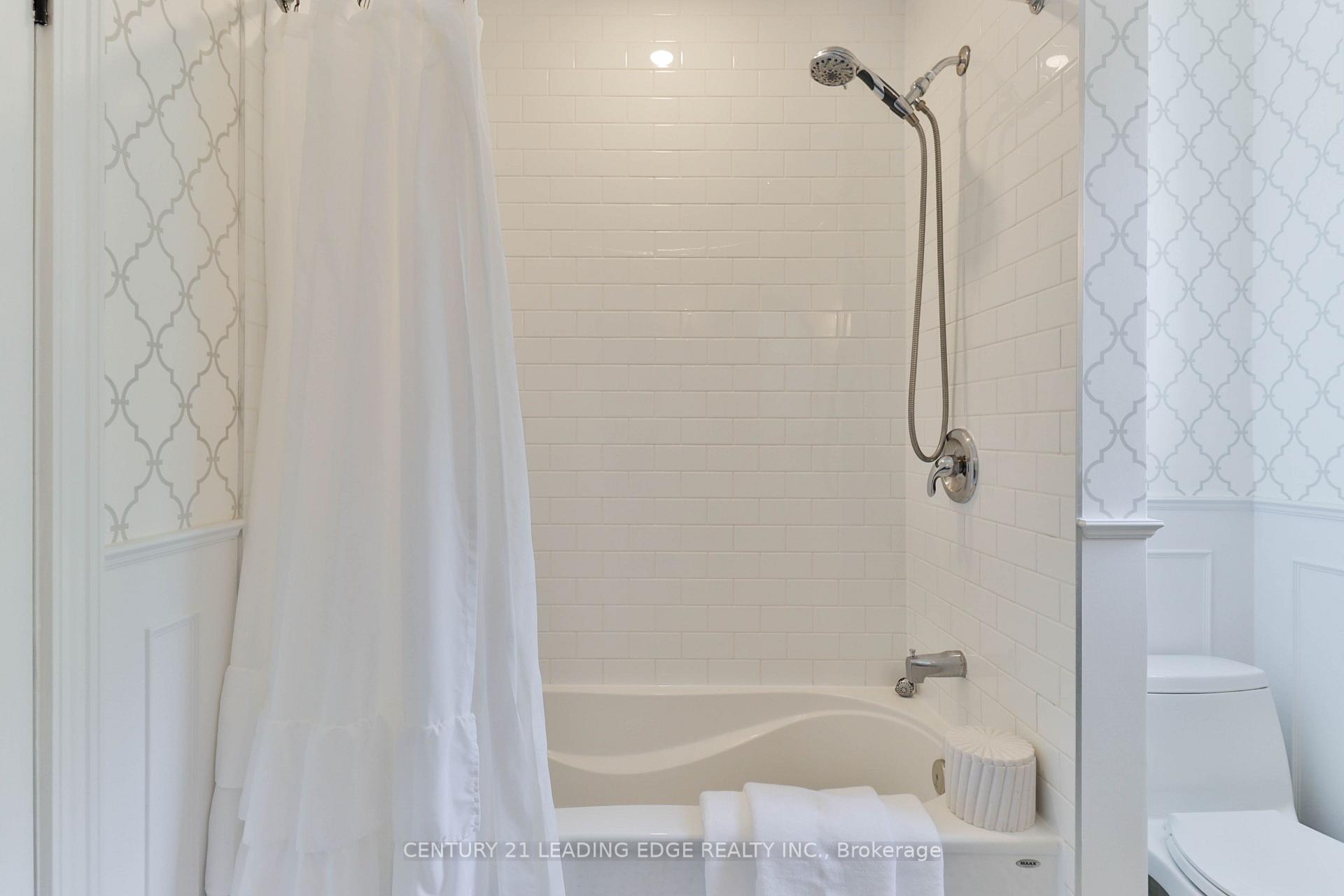 Photo 26 of 158 Parkmount Road, Toronto, Greenwood-Coxwell — HOMEH