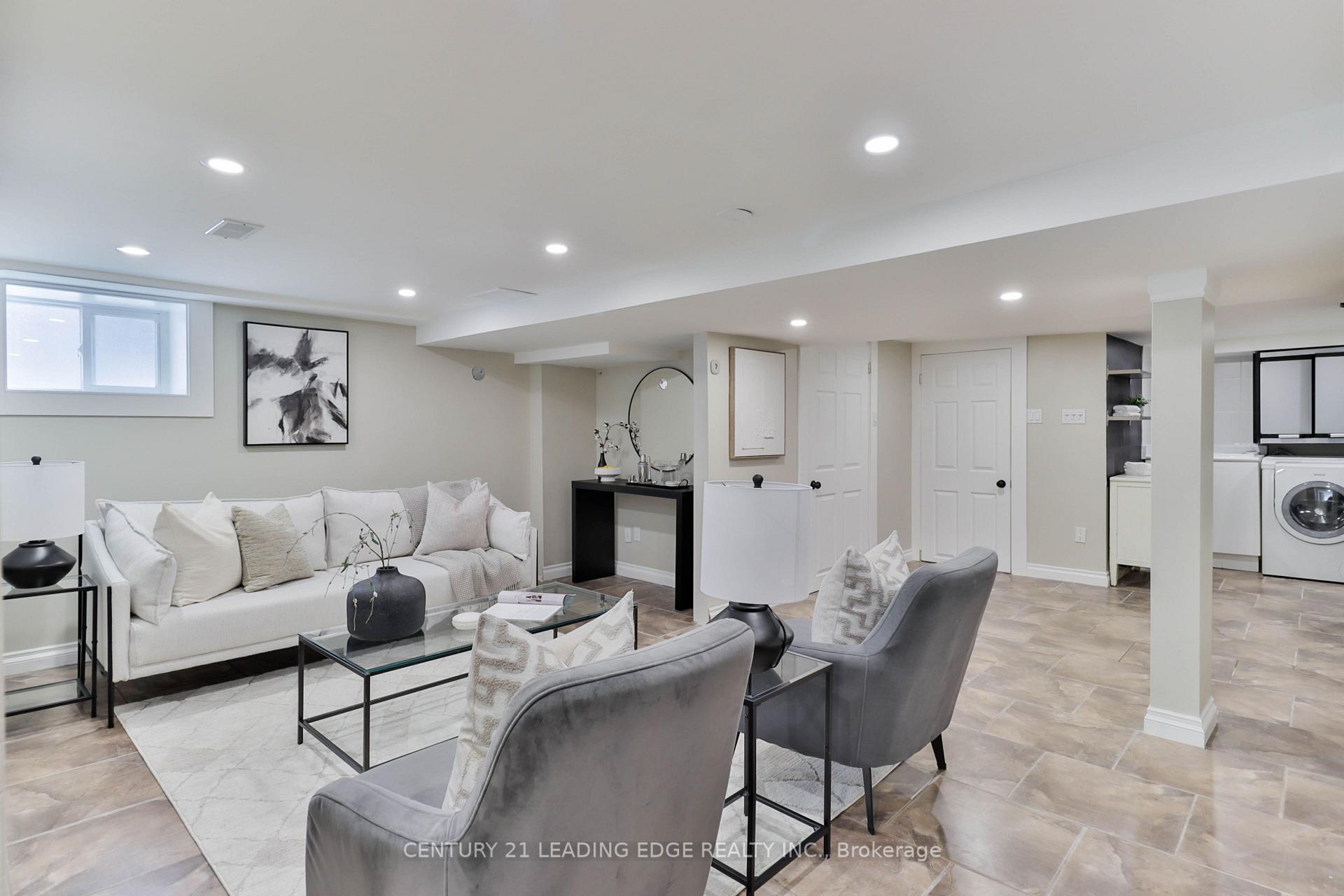 Photo 29 of 158 Parkmount Road, Toronto, Greenwood-Coxwell — HOMEH