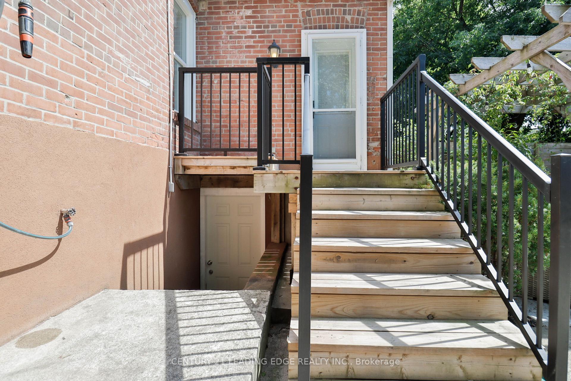 Photo 38 of 158 Parkmount Road, Toronto, Greenwood-Coxwell — HOMEH