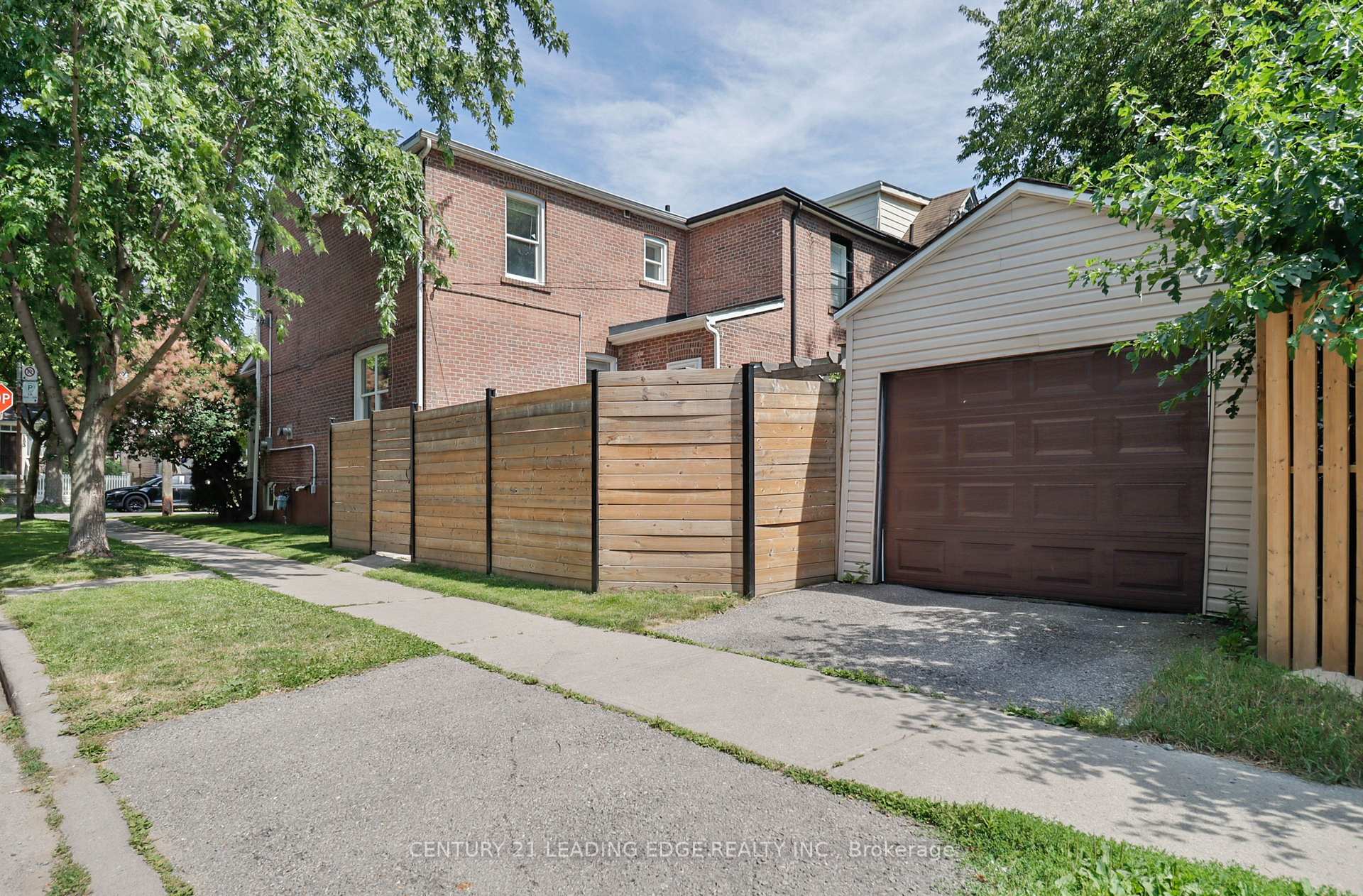 Photo 39 of 158 Parkmount Road, Toronto, Greenwood-Coxwell — HOMEH