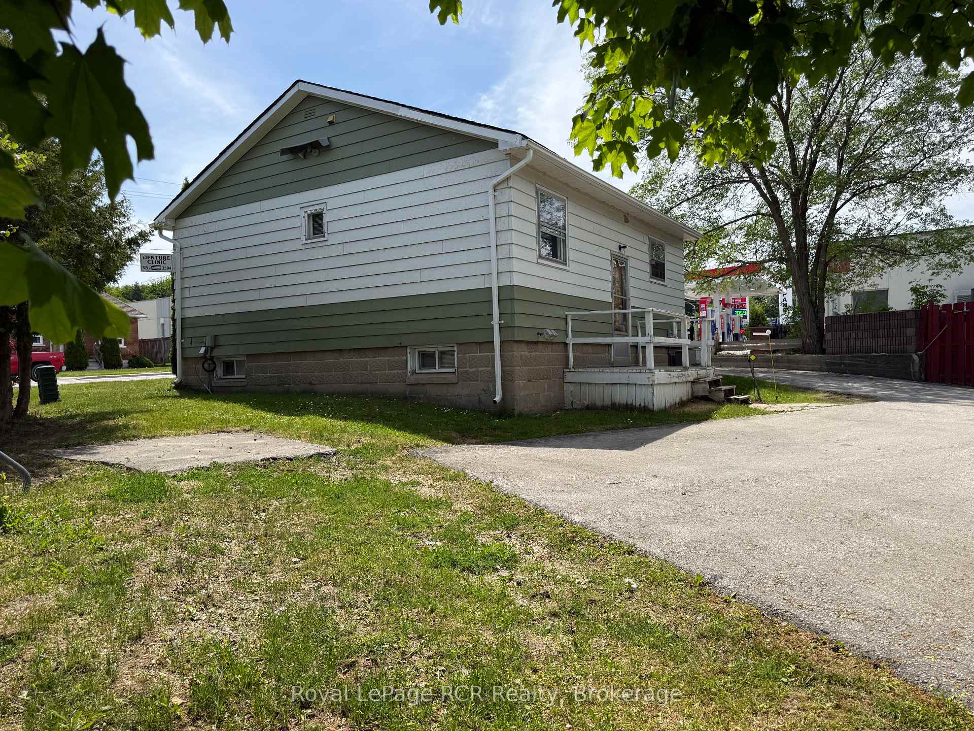 Photo 4 of 1514 9th Avenue E, Owen Sound — HOMEH