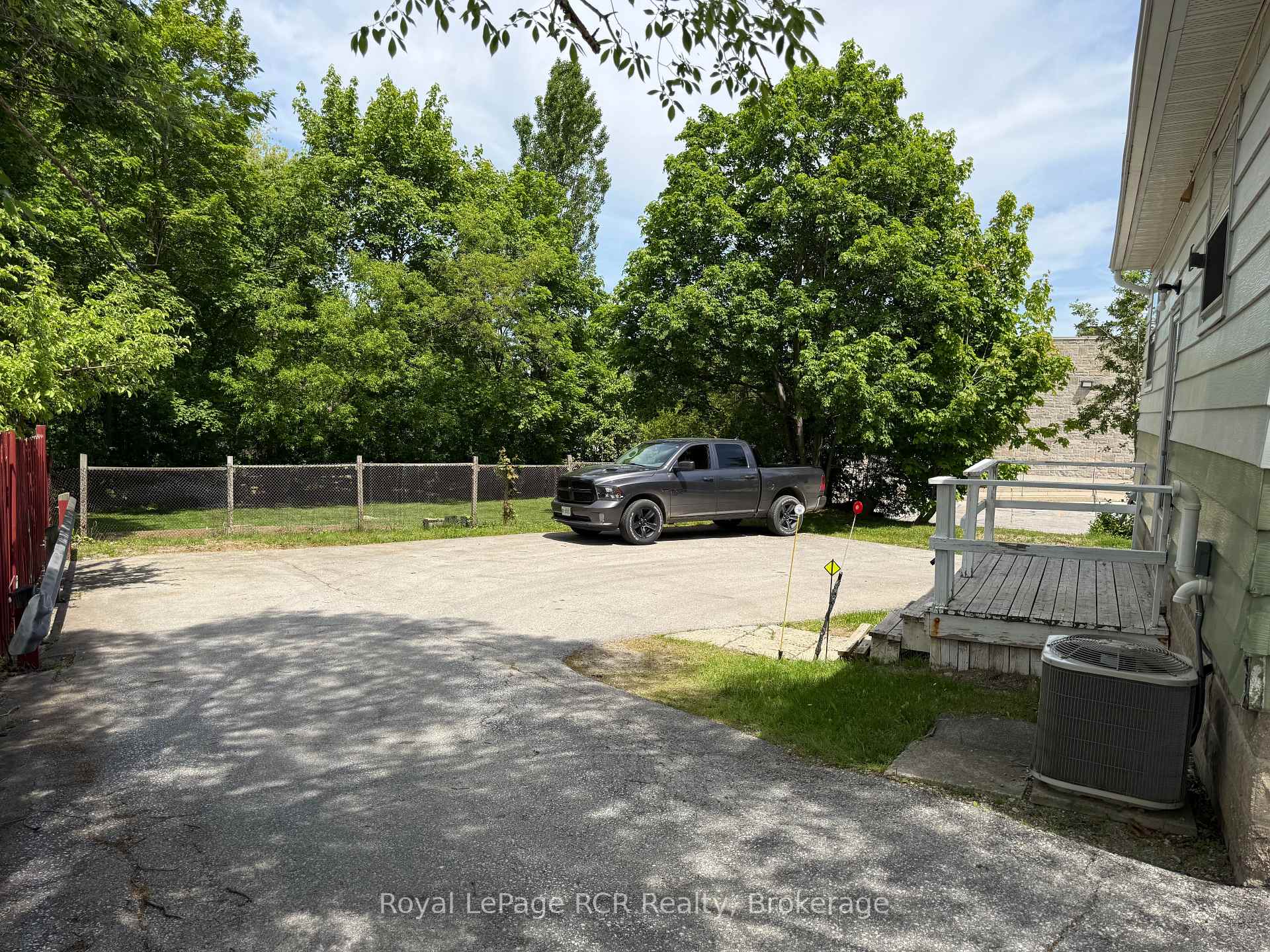 Photo 7 of 1514 9th Avenue E, Owen Sound — HOMEH