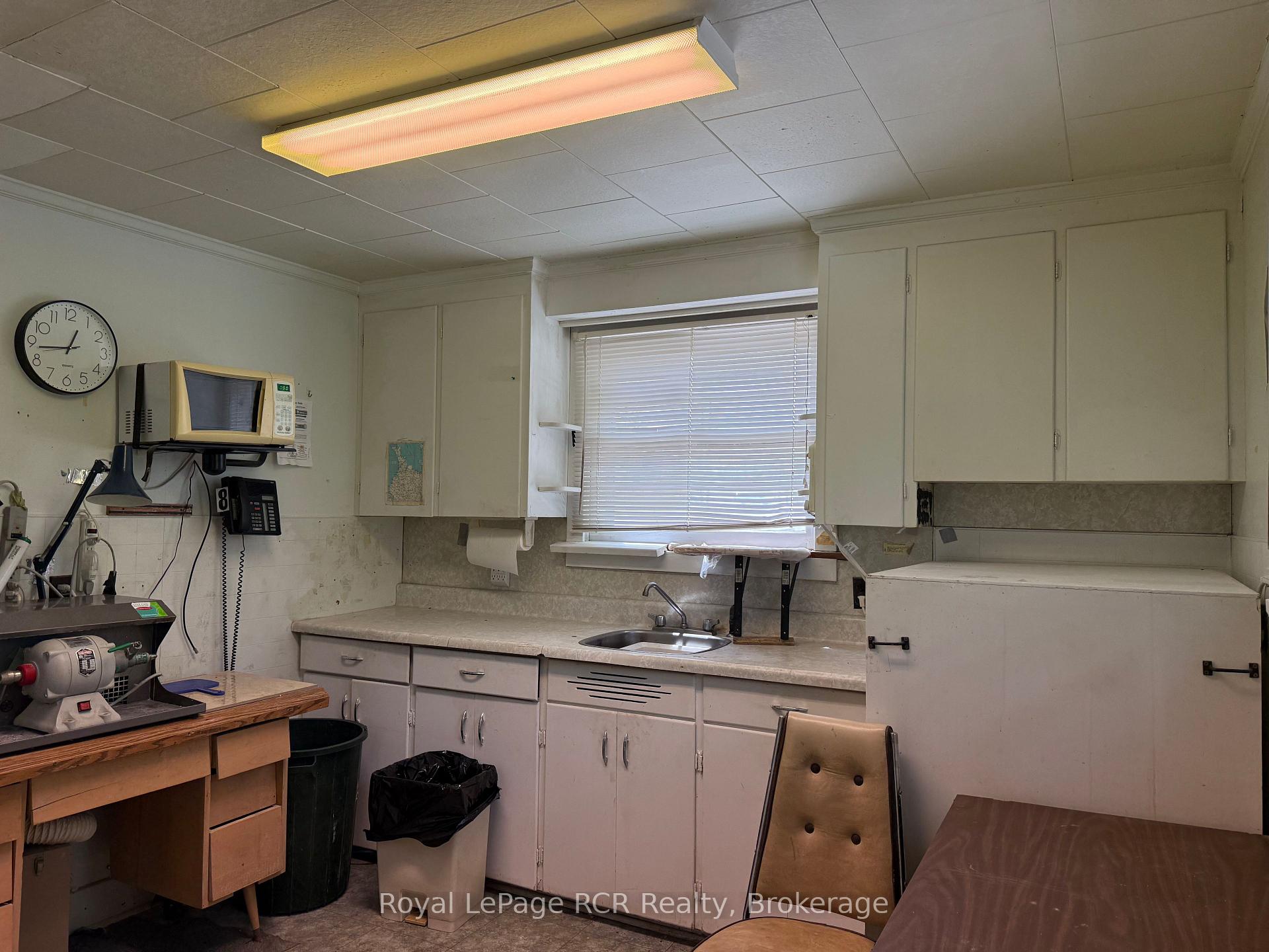 Photo 14 of 1514 9th Avenue E, Owen Sound — HOMEH