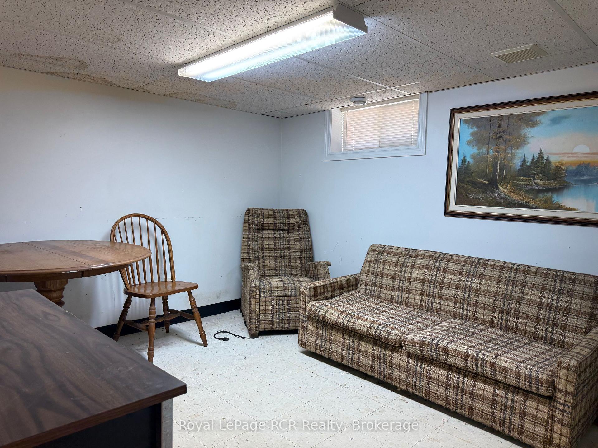 Photo 17 of 1514 9th Avenue E, Owen Sound — HOMEH