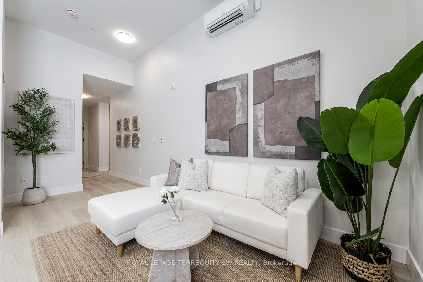 Photo 8 of Unit 301, 145 Clapperton Street, Barrie, Wellington — HOMEH