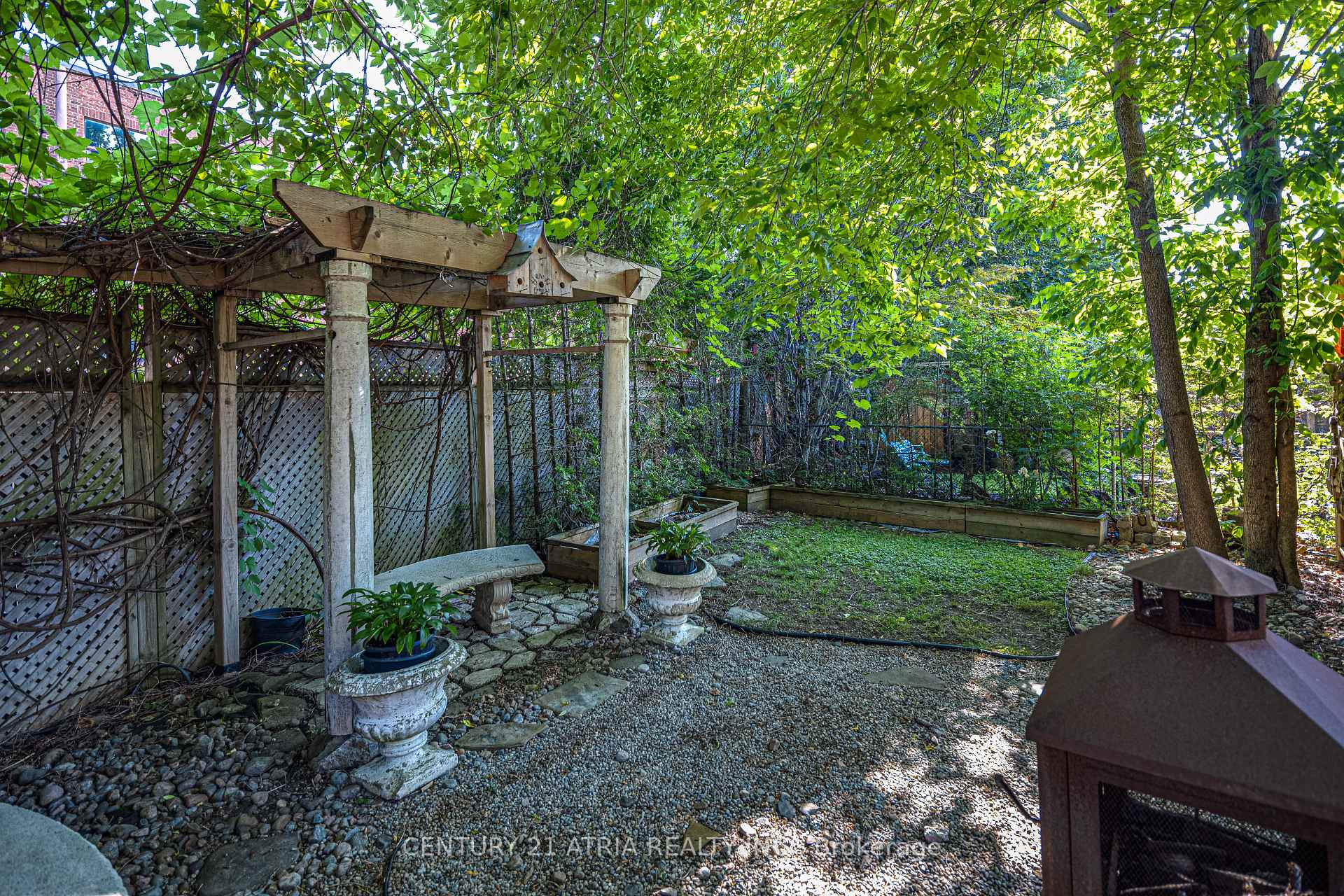 Photo 31 of 36 Miles Road, Etobicoke, Mimico — HOMEH