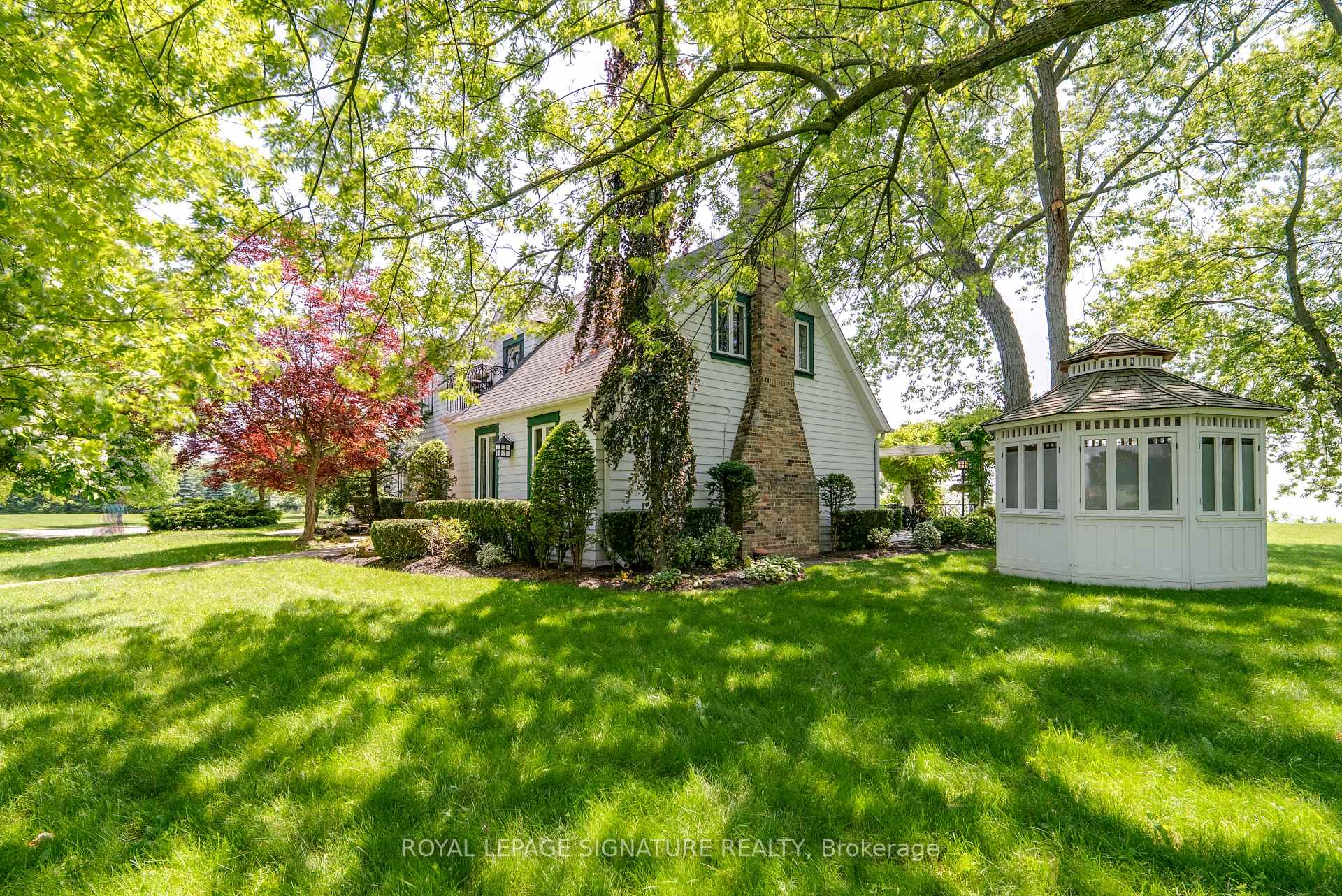Photo 5 of 220 Greyabbey Trail, Scarborough, Guildwood — HOMEH