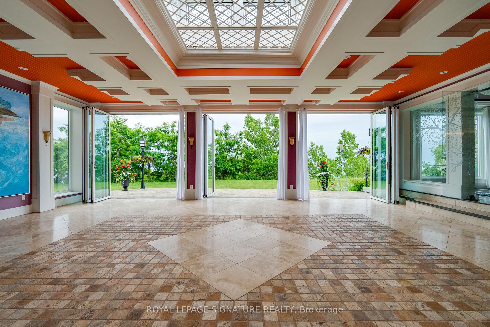 Photo 13 of 220 Greyabbey Trail, Scarborough, Guildwood — HOMEH
