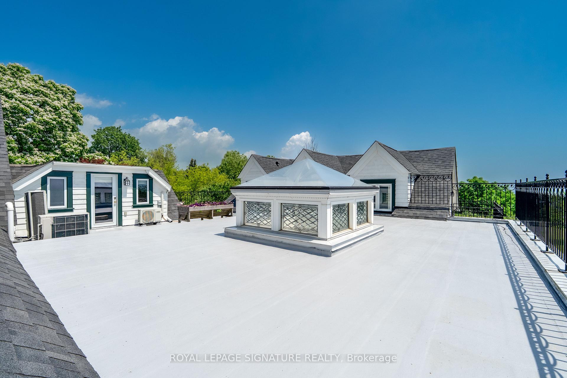 Photo 28 of 220 Greyabbey Trail, Scarborough, Guildwood — HOMEH