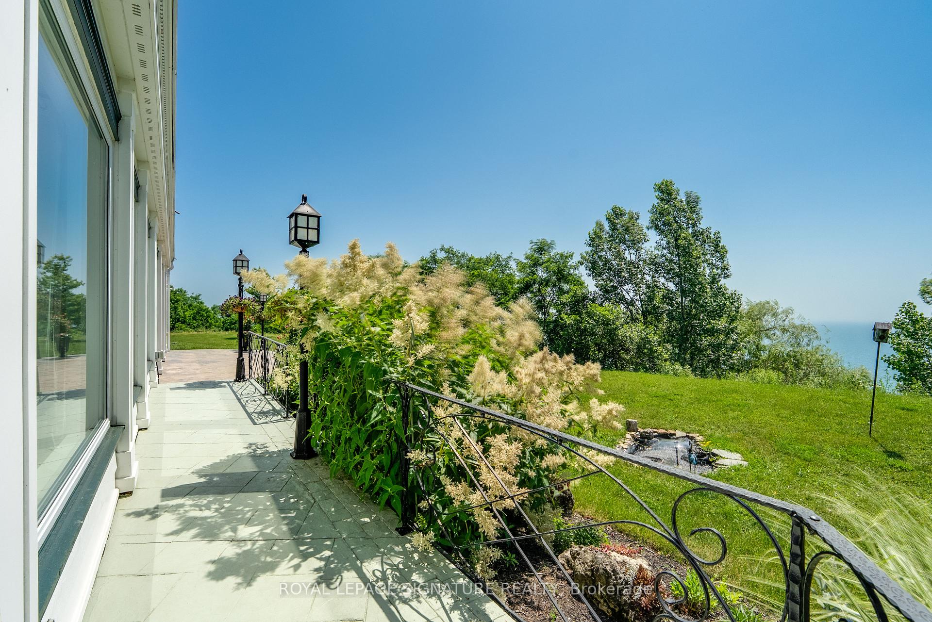 Photo 44 of 220 Greyabbey Trail, Scarborough, Guildwood — HOMEH