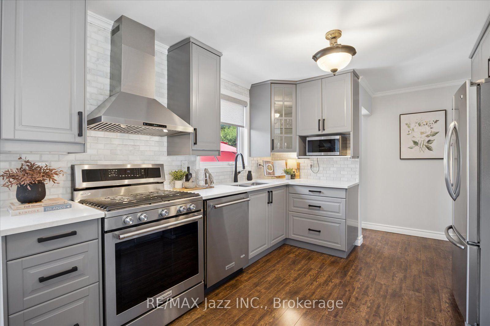 Photo 4 of 793 Grierson Street, Oshawa, Centennial — HOMEH