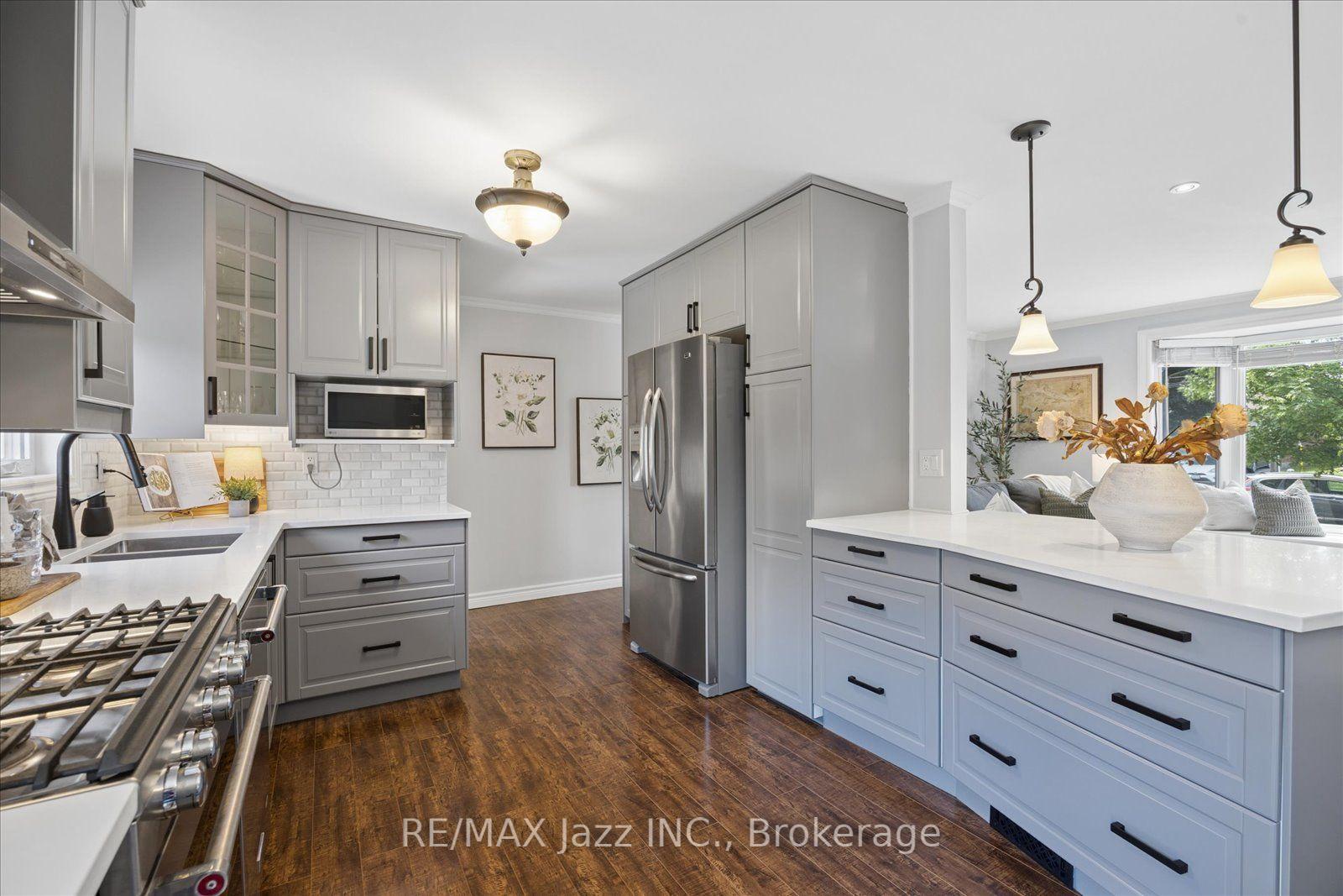 Photo 5 of 793 Grierson Street, Oshawa, Centennial — HOMEH