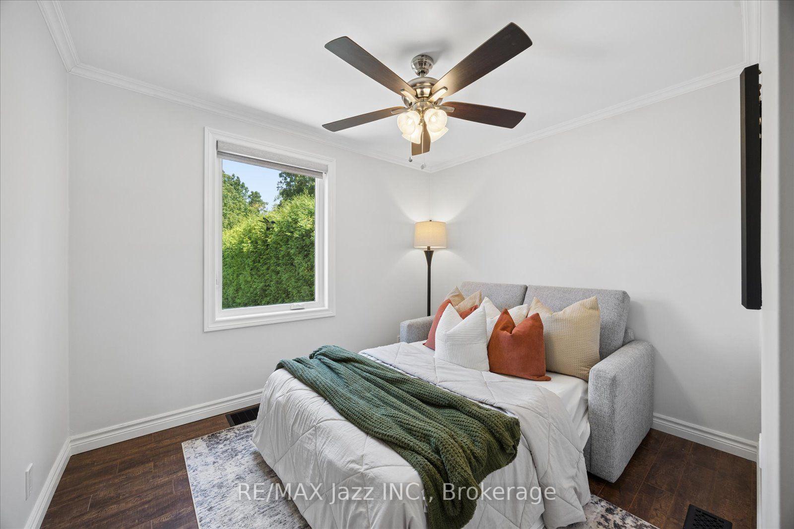 Photo 17 of 793 Grierson Street, Oshawa, Centennial — HOMEH