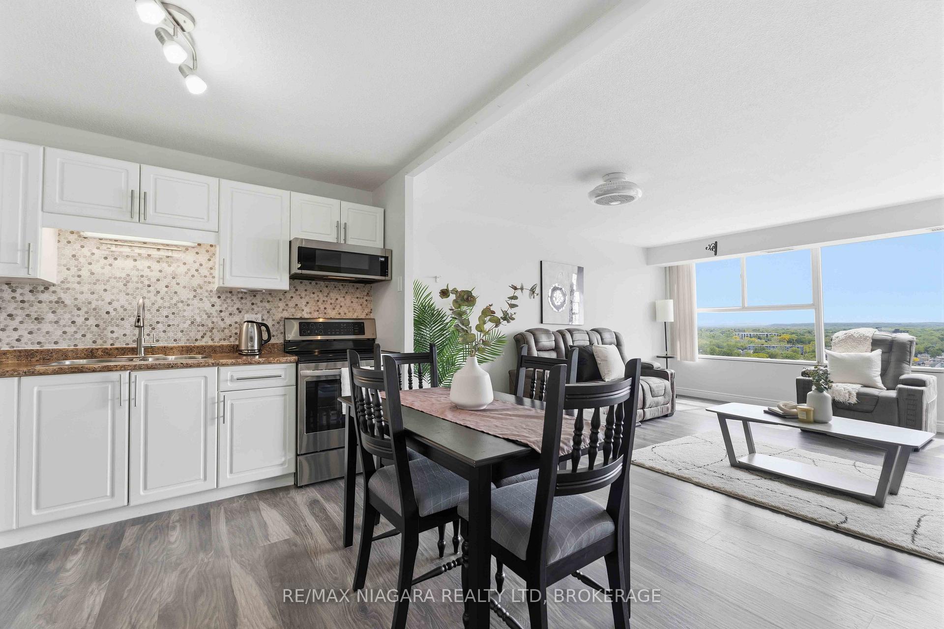 Photo 8 of Unit 1207, 7 Gale Crescent, St. Catharines, E. Chester — HOMEH