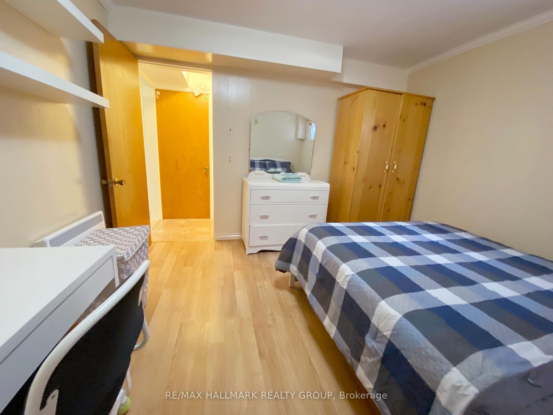 Photo 20 of Unit B, 668 Morin Street, Ottawa, Castle Heights — HOMEH