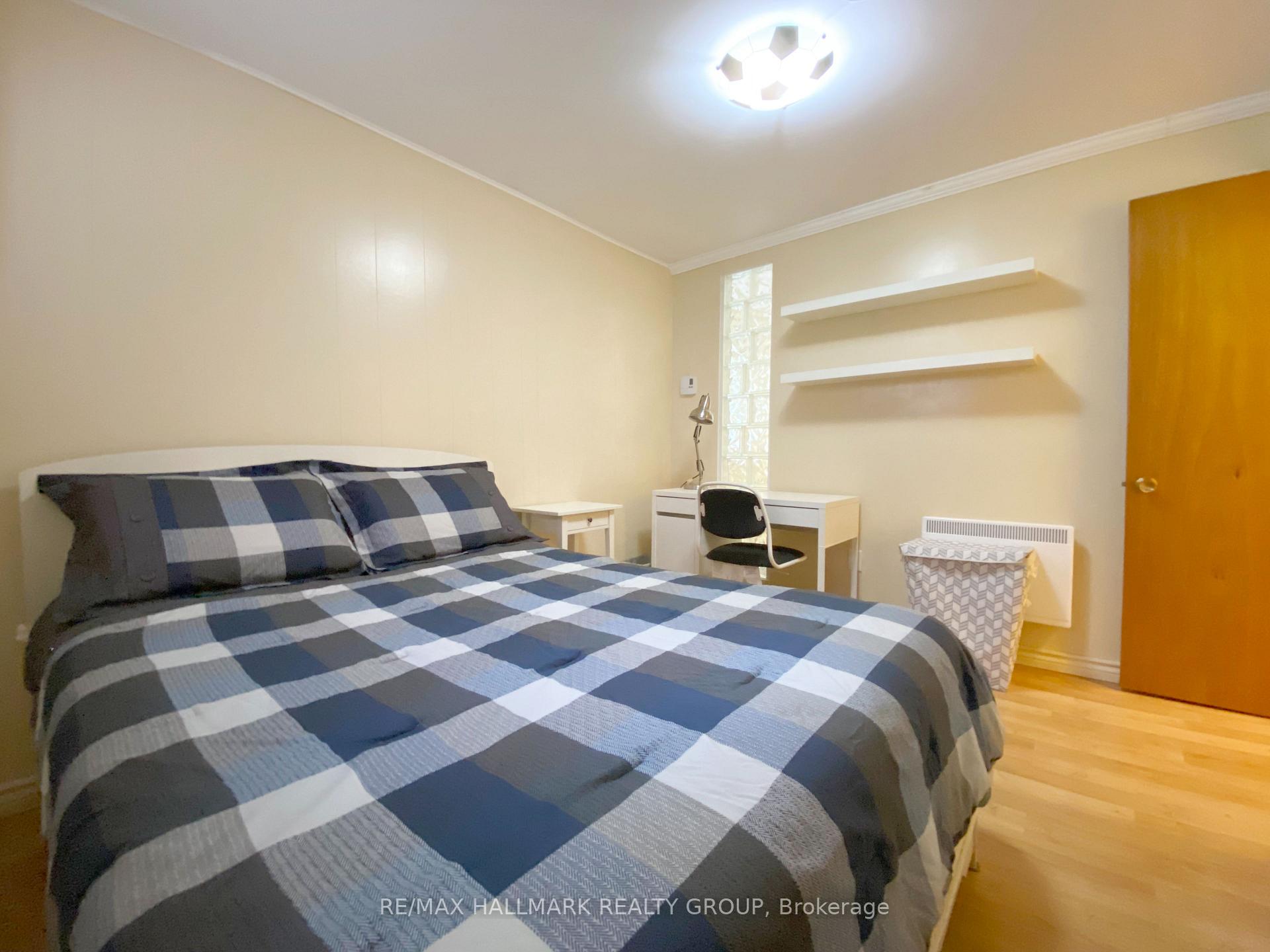 Photo 22 of Unit B, 668 Morin Street, Ottawa, Castle Heights — HOMEH