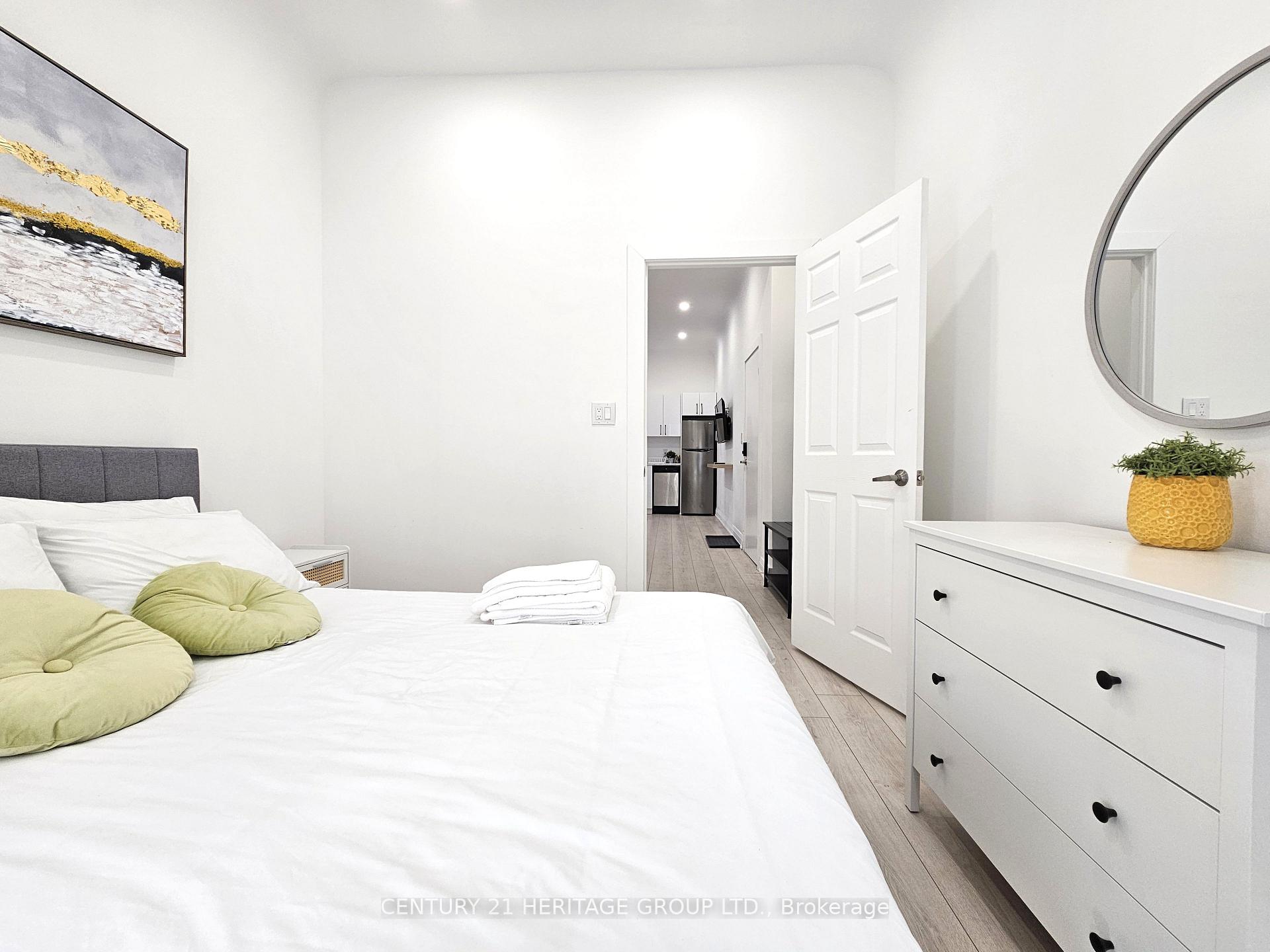 Photo 4 of Unit 1A, 344 Shaw Street, Toronto, Trinity-Bellwoods — HOMEH