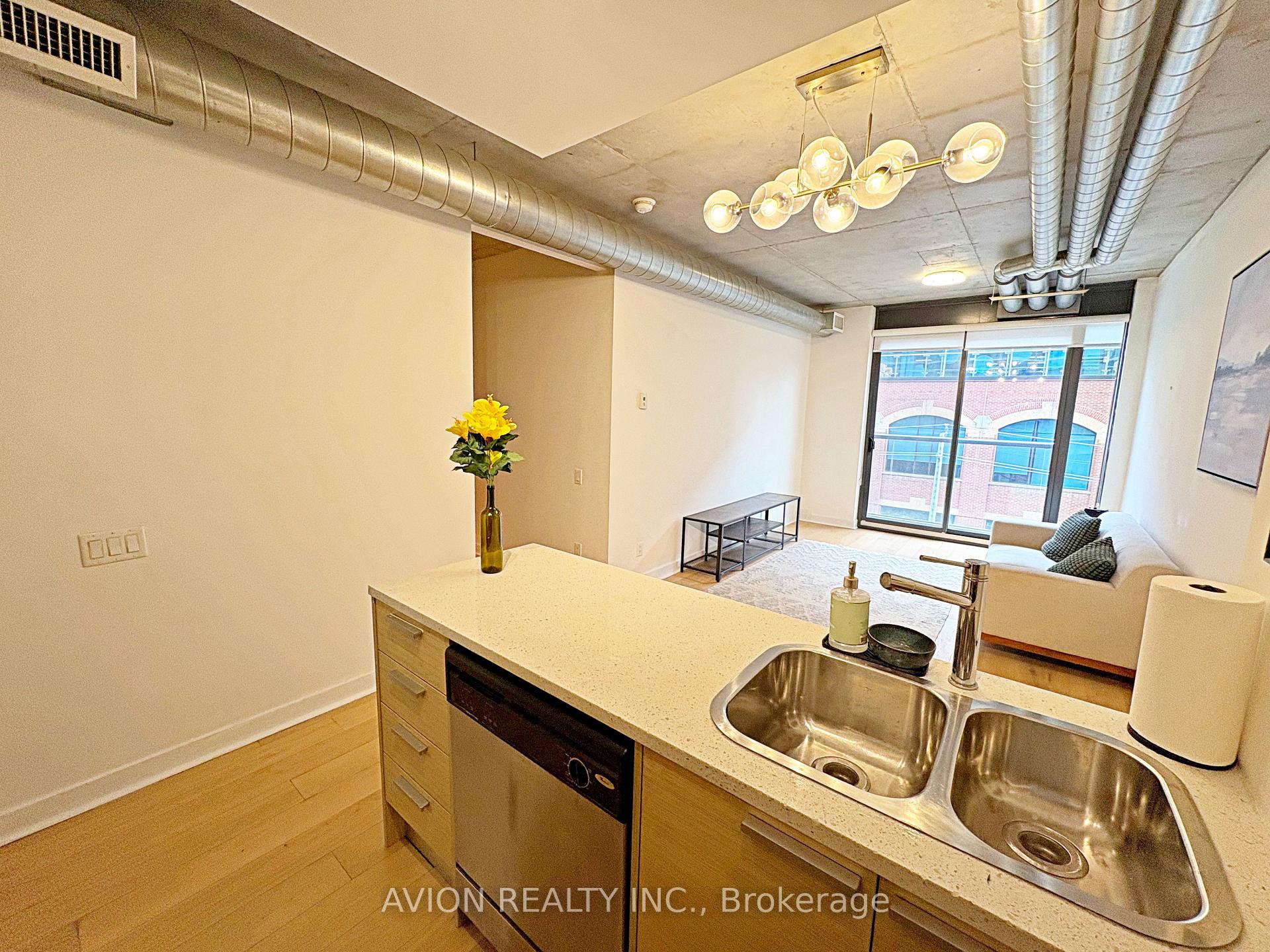 Photo 5 of Unit 311, 138 Princess Street, Toronto, Moss Park — HOMEH