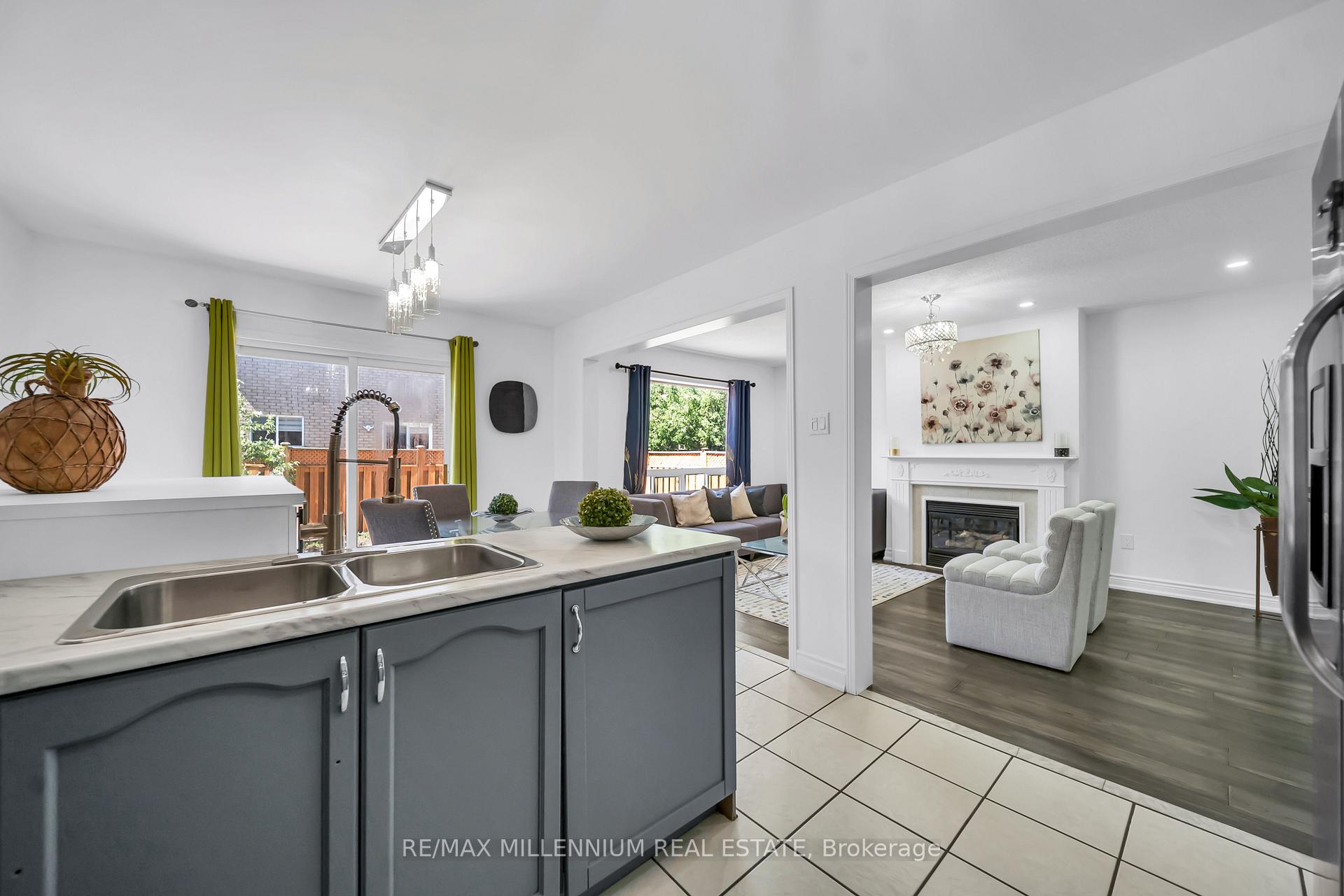 Photo 22 of 36 Allangrove Drive, Brampton, Fletcher's Meadow — HOMEH