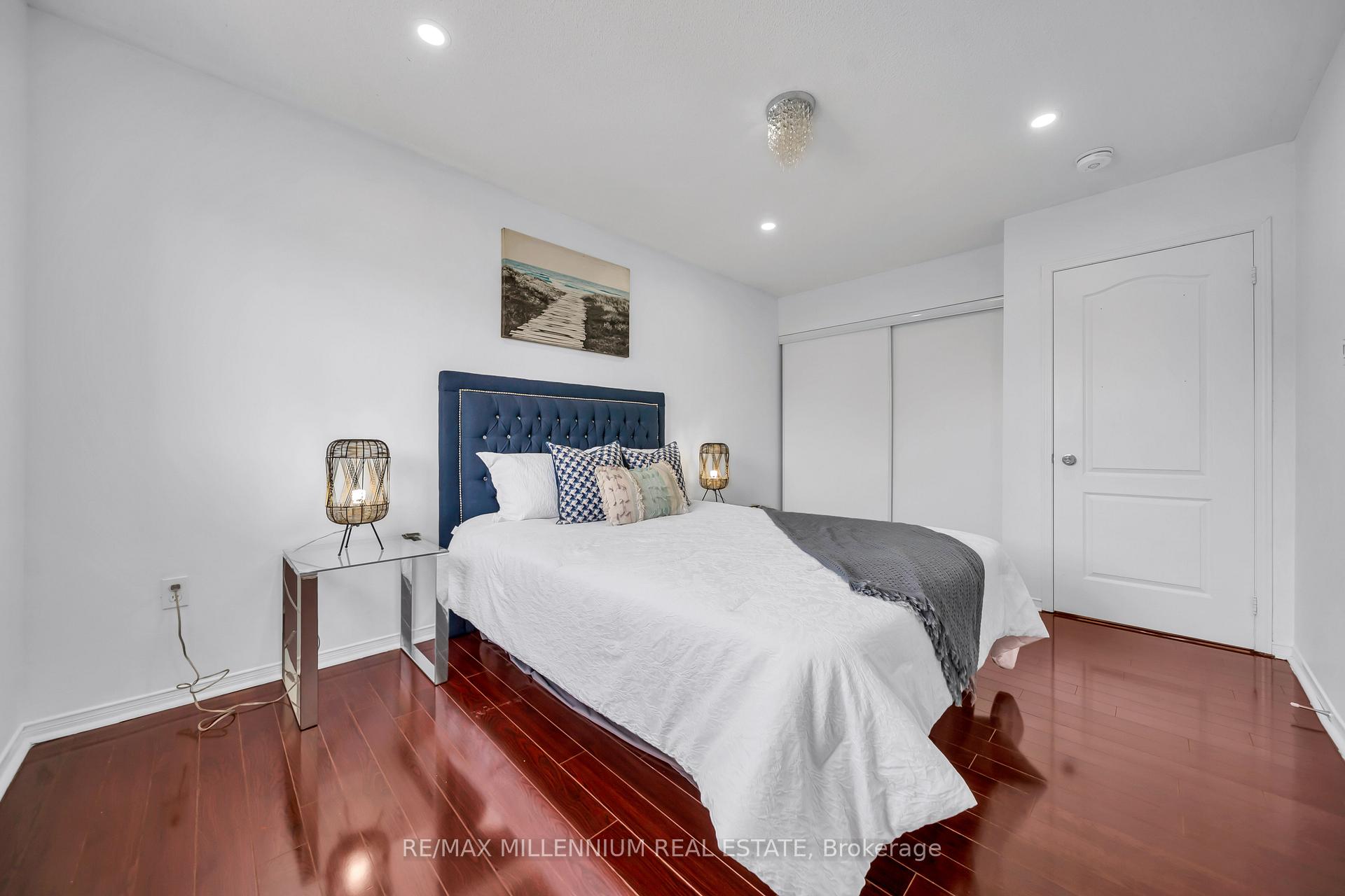 Photo 25 of 36 Allangrove Drive, Brampton, Fletcher's Meadow — HOMEH