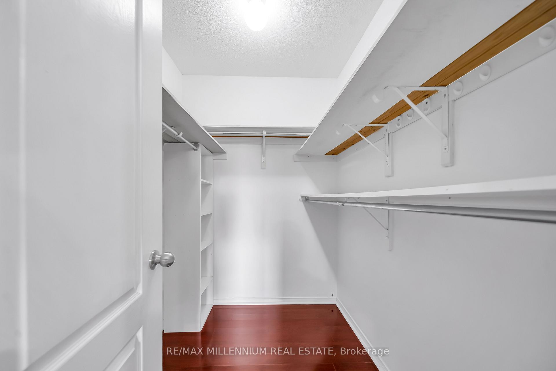 Photo 26 of 36 Allangrove Drive, Brampton, Fletcher's Meadow — HOMEH