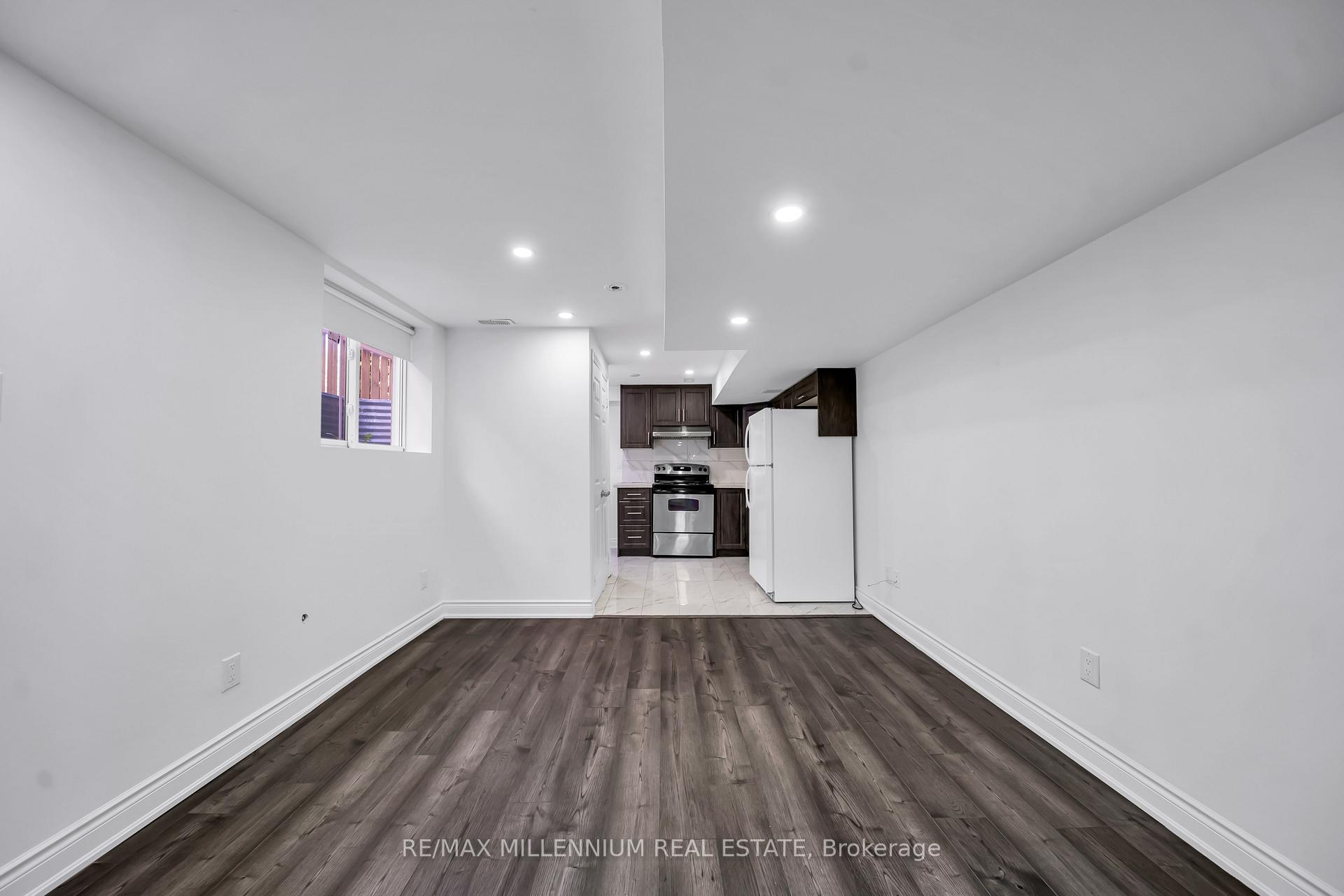 Photo 39 of 36 Allangrove Drive, Brampton, Fletcher's Meadow — HOMEH