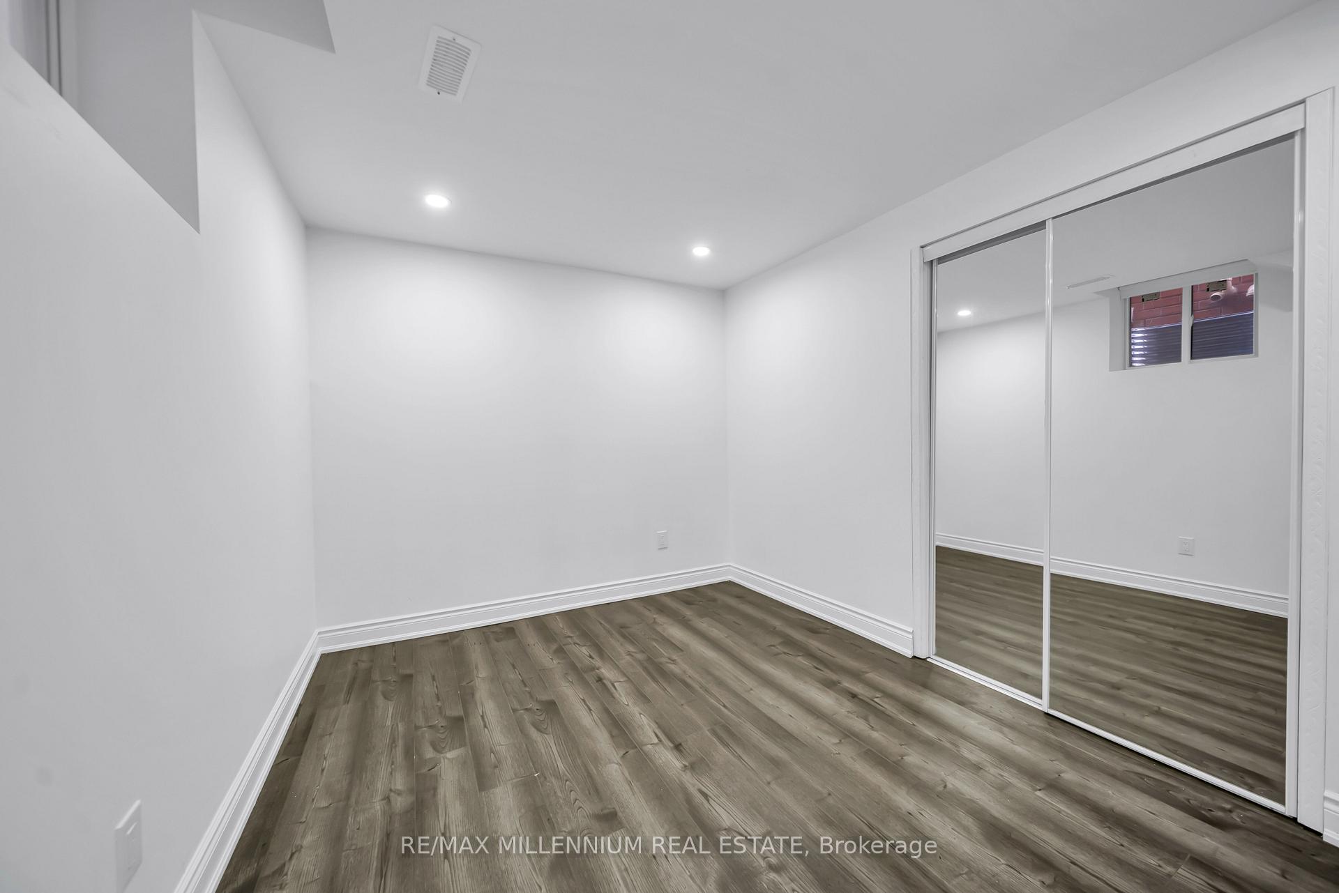 Photo 47 of 36 Allangrove Drive, Brampton, Fletcher's Meadow — HOMEH