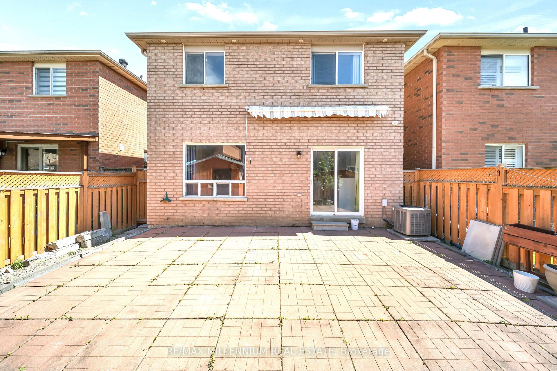 Photo 49 of 36 Allangrove Drive, Brampton, Fletcher's Meadow — HOMEH