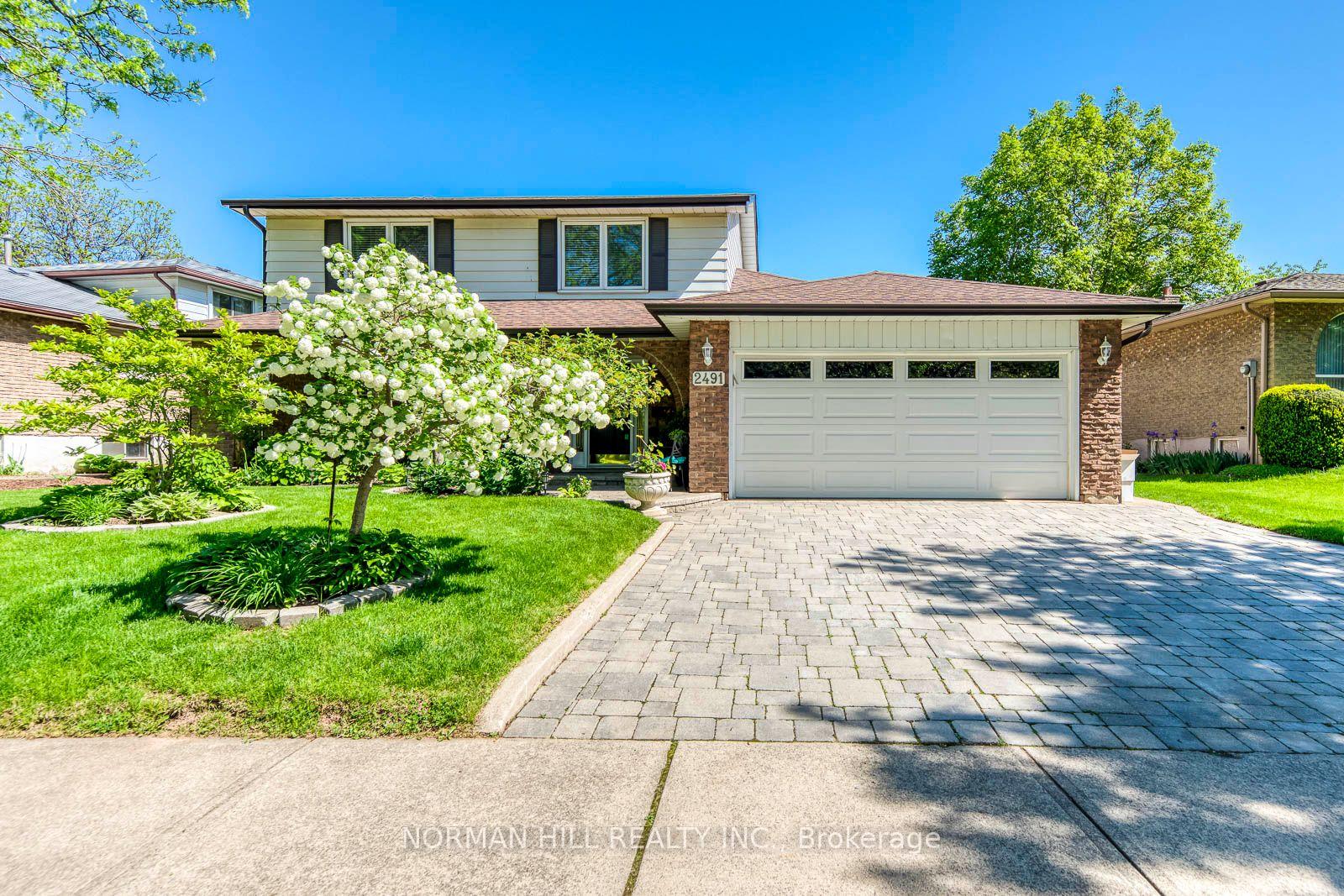 Photo 2 of 2491 Woburn Crescent, Oakville, West — HOMEH