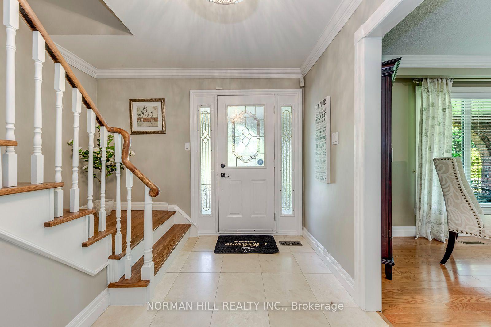 Photo 5 of 2491 Woburn Crescent, Oakville, West — HOMEH
