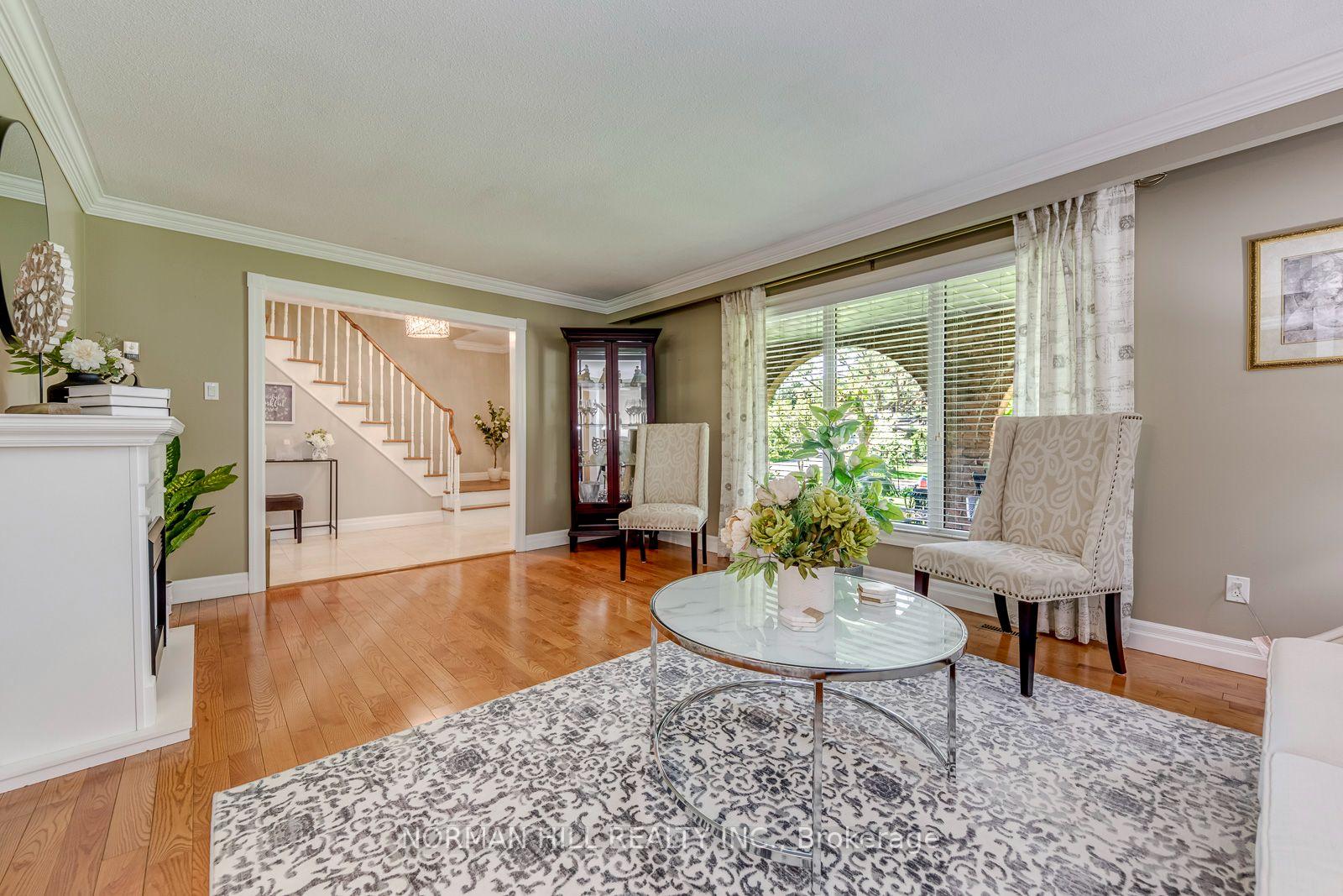 Photo 9 of 2491 Woburn Crescent, Oakville, West — HOMEH