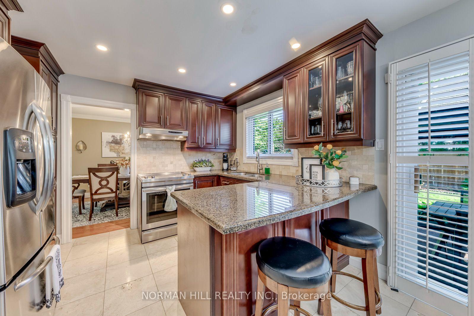 Photo 24 of 2491 Woburn Crescent, Oakville, West — HOMEH