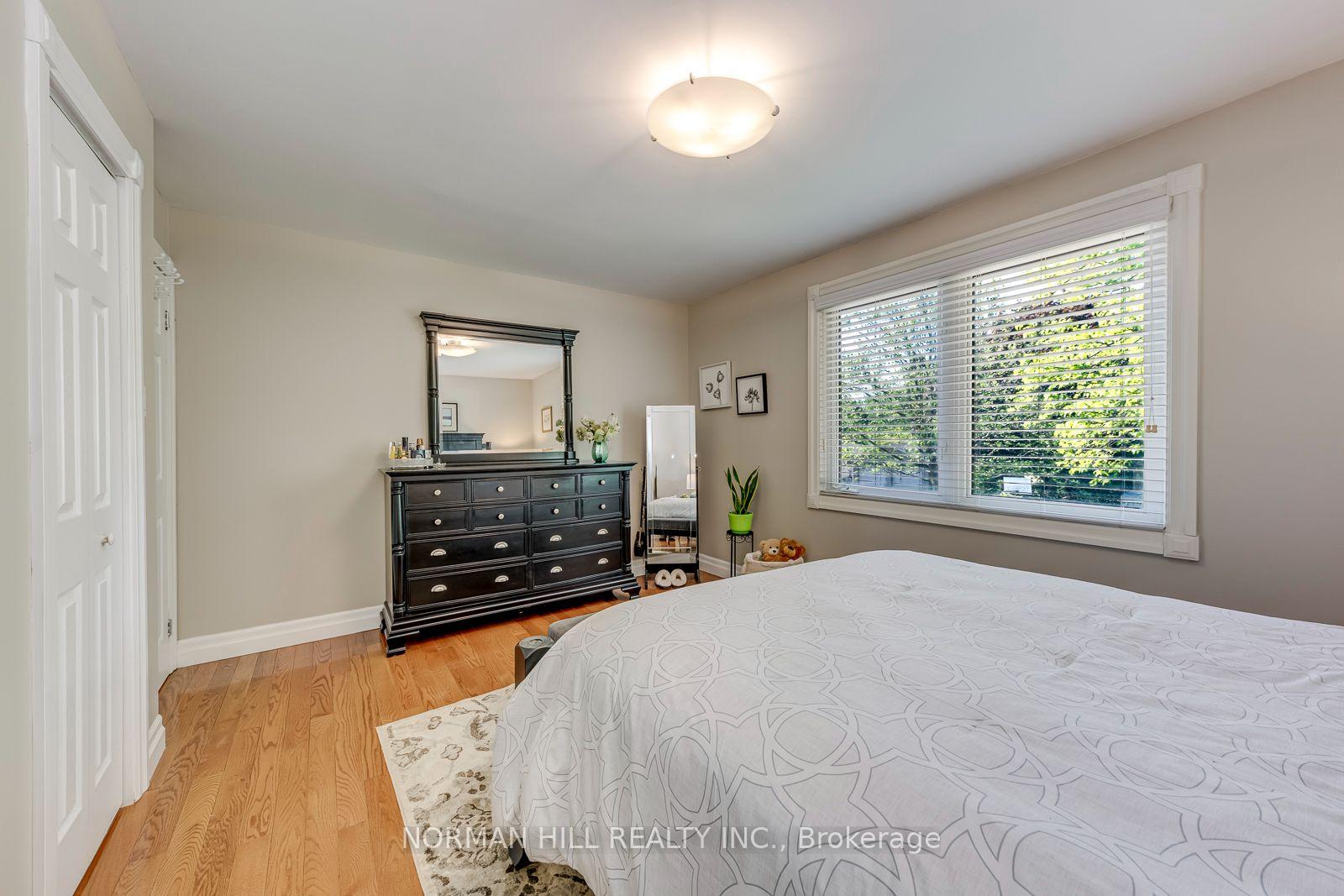 Photo 38 of 2491 Woburn Crescent, Oakville, West — HOMEH