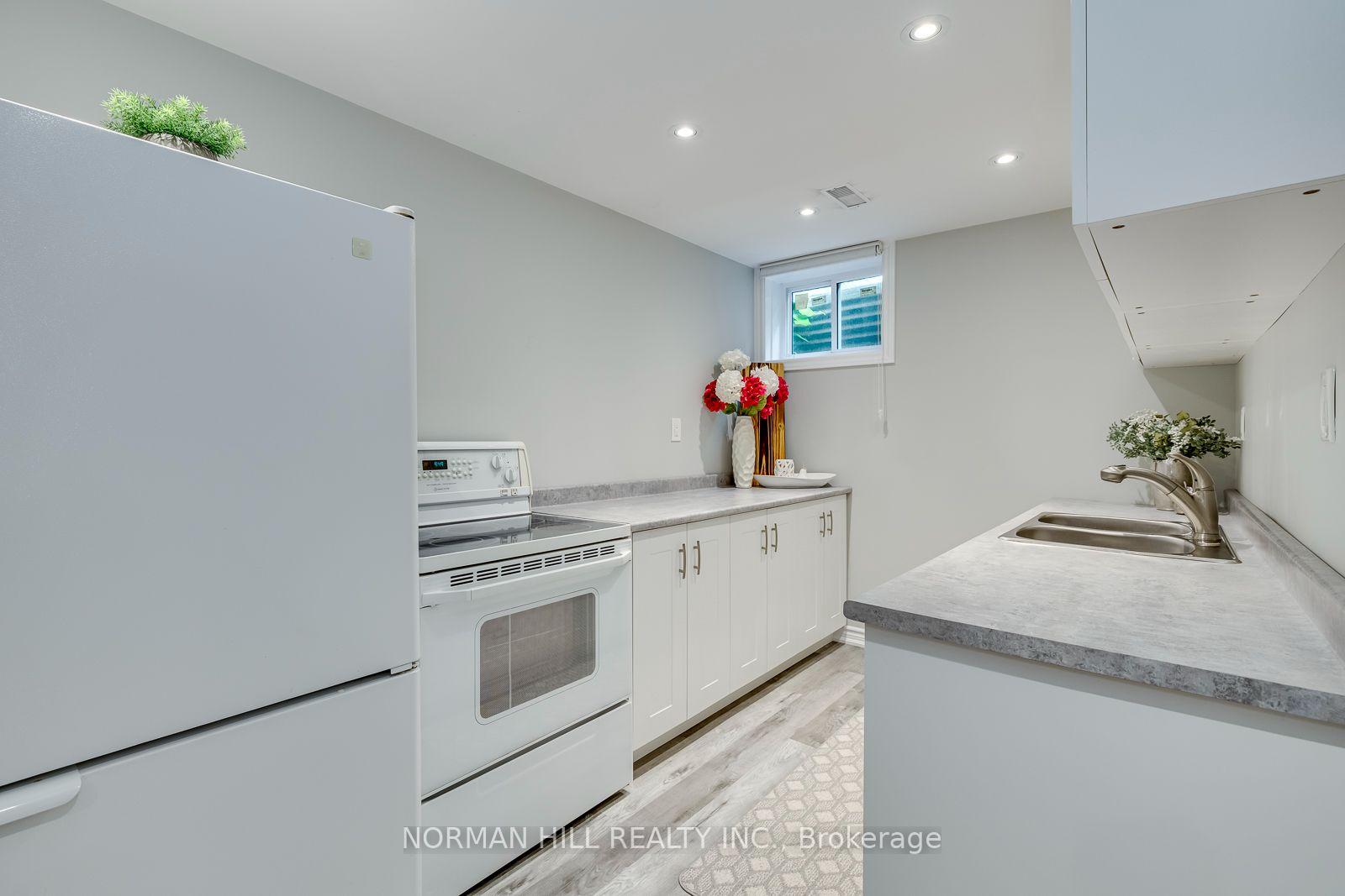 Photo 52 of 2491 Woburn Crescent, Oakville, West — HOMEH