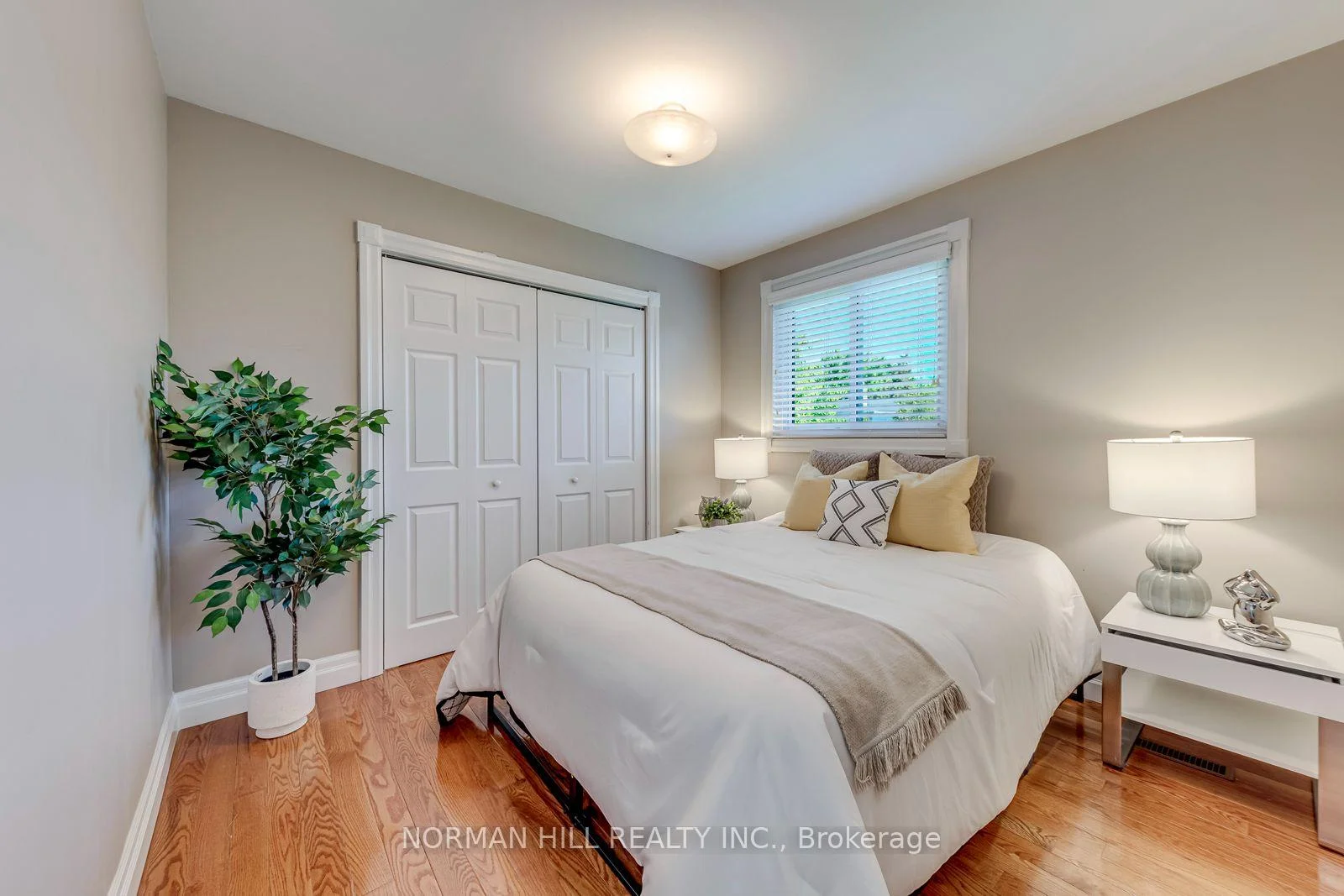 Photo 44 of 2491 Woburn Crescent, Oakville, West — HOMEH