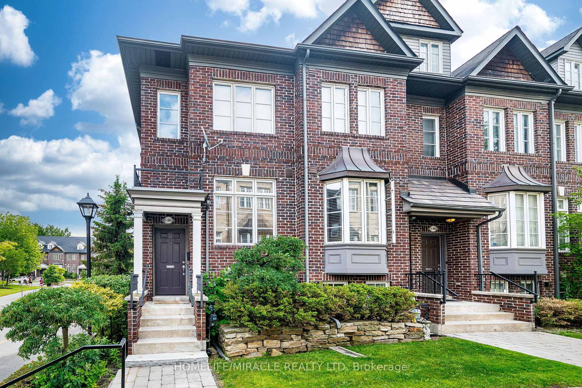 Photo 1 of Unit 1, 265 Van Dusen Boulevard, Etobicoke, Islington-City Centre West — HOMEH