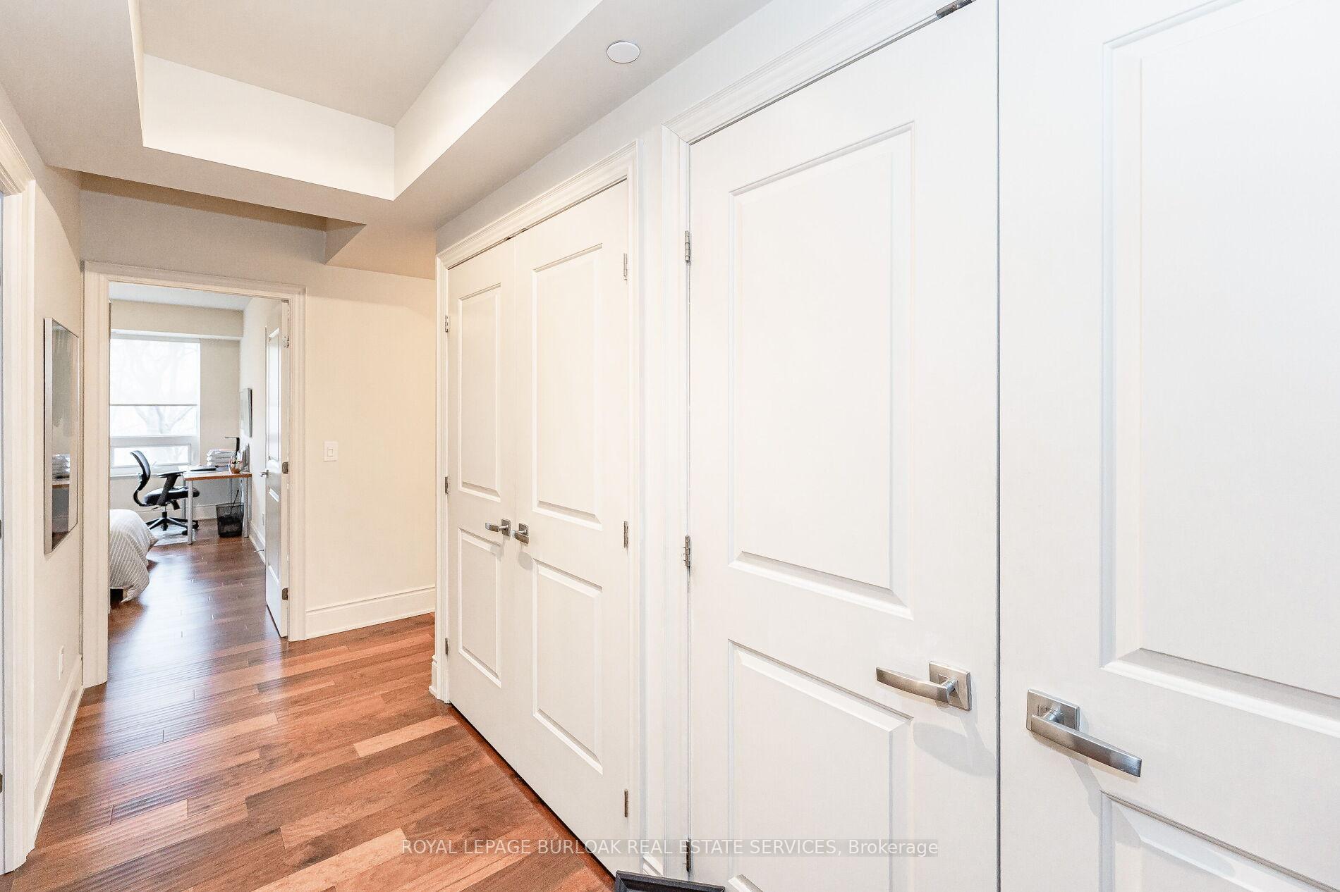 Photo 4 of Unit 503, 3500 Lakeshore Road W, Oakville, Bronte — HOMEH