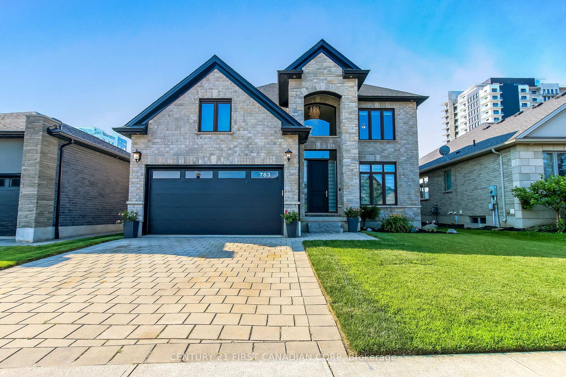 Front of 783 Hickoryridge Common