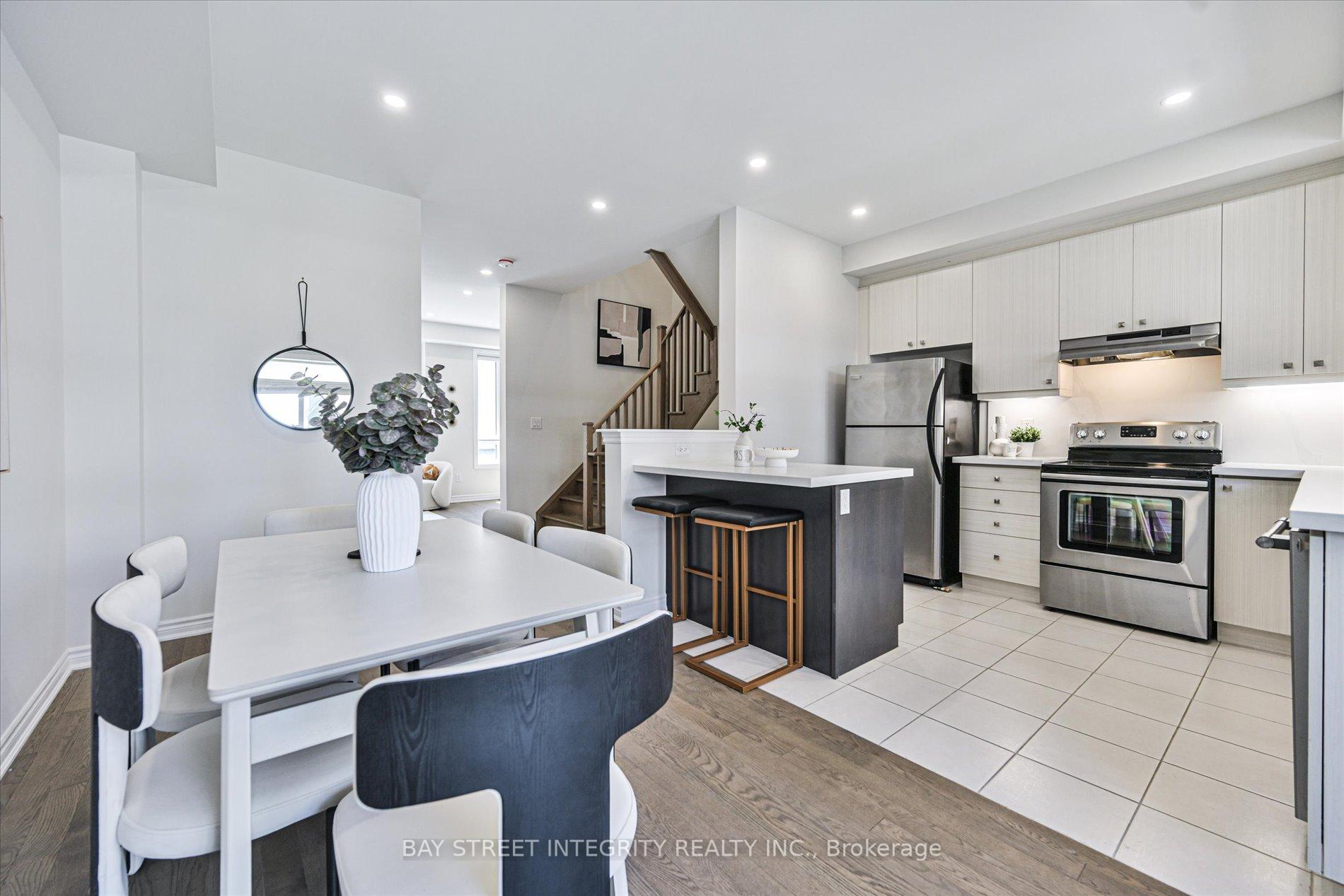 Photo 14 of 23 Chicago Lane, Markham, Wismer — HOMEH