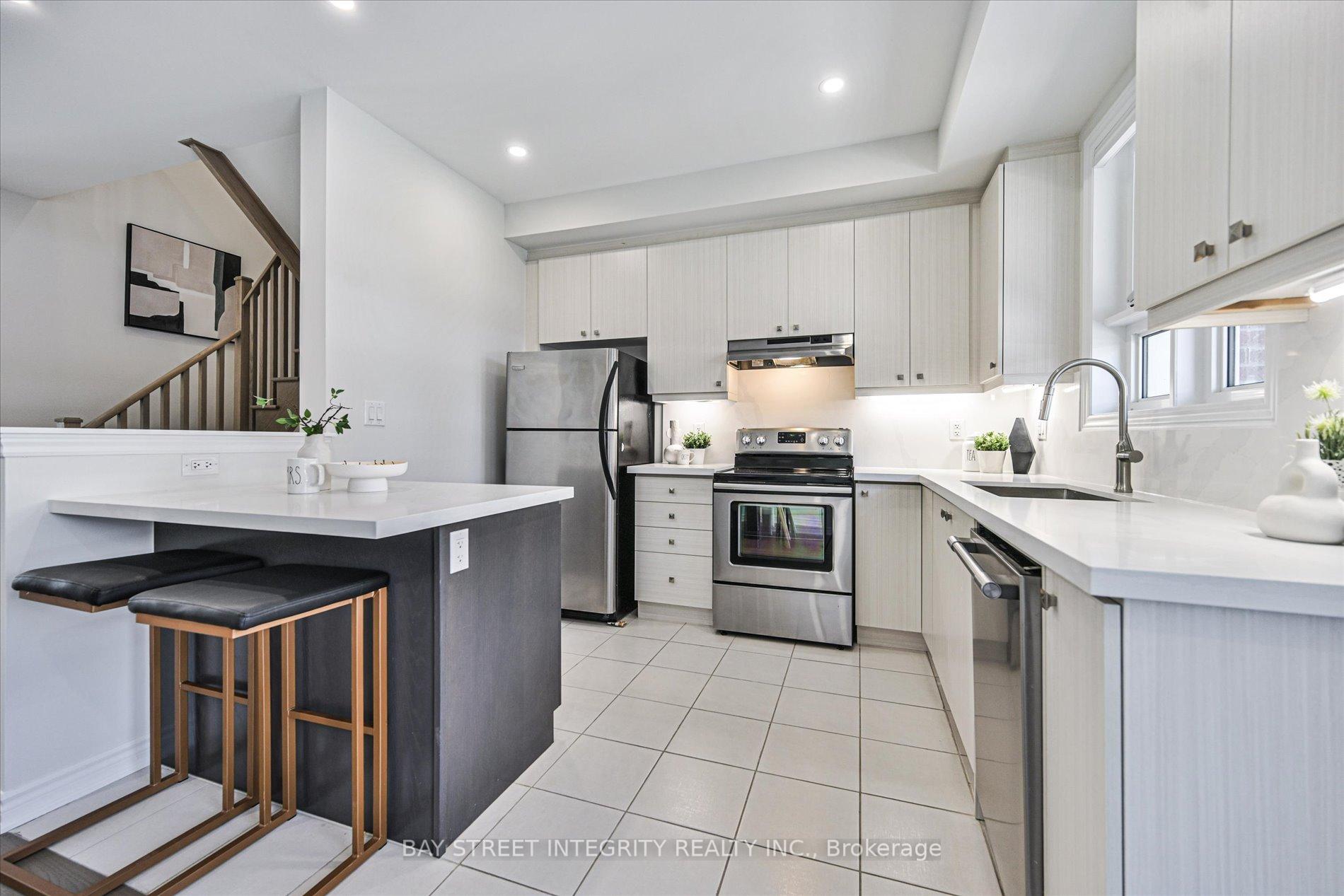 Photo 15 of 23 Chicago Lane, Markham, Wismer — HOMEH