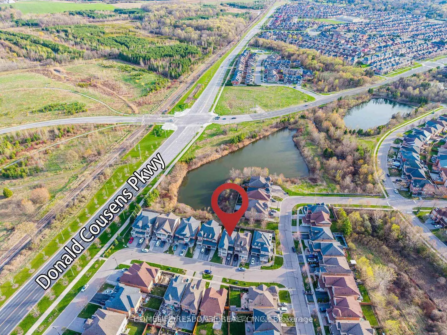 Photo 8 of 5 Gooseman Crescent, Markham, Box Grove — HOMEH