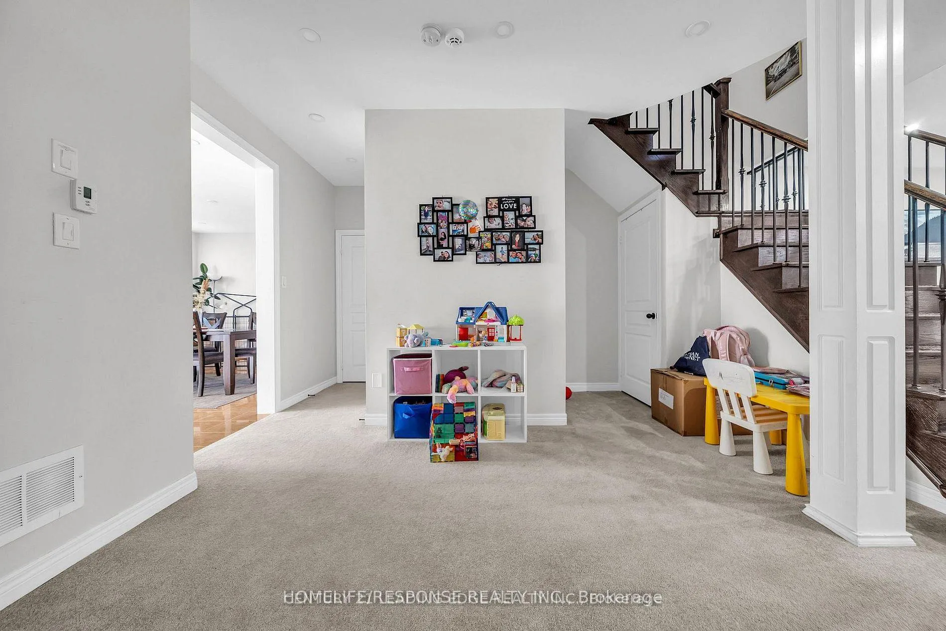 Photo 13 of 5 Gooseman Crescent, Markham, Box Grove — HOMEH