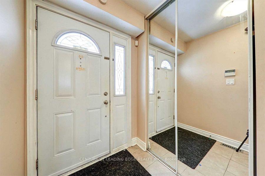 Photo 3 of 45 Burkwood Crescent, Scarborough, Malvern — HOMEH