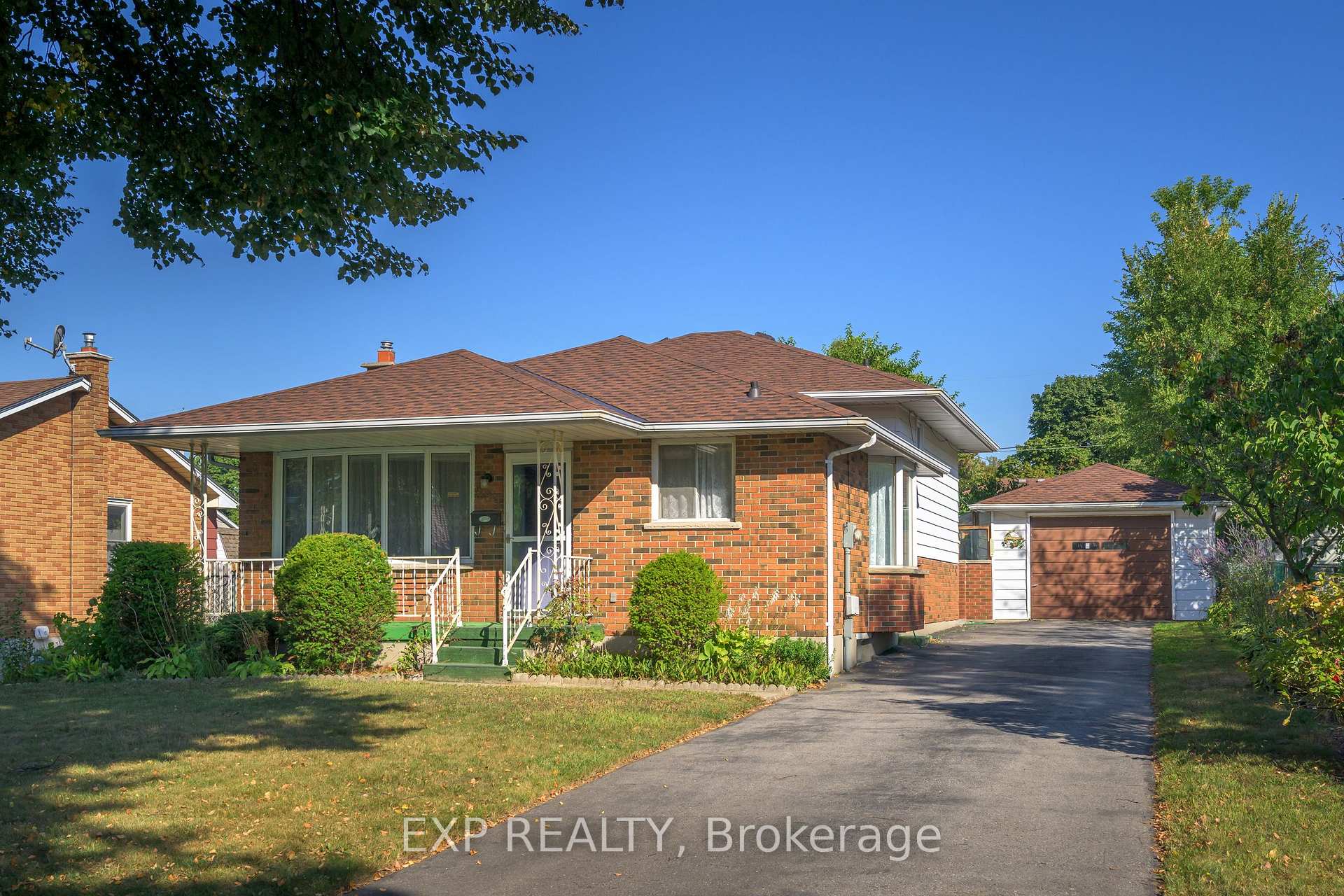 Photo 1 of 289 Fairhaven Circle, London, East O — HOMEH